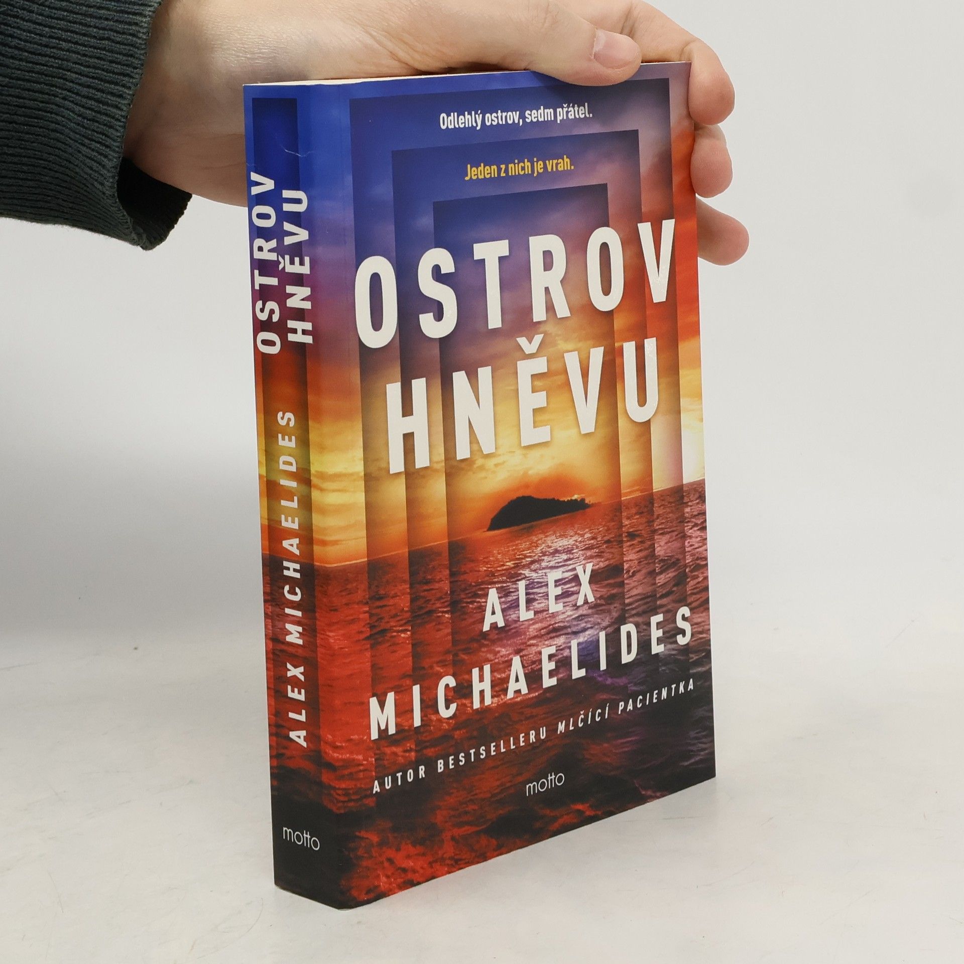 Alex Michaelides Ostrov hněvu