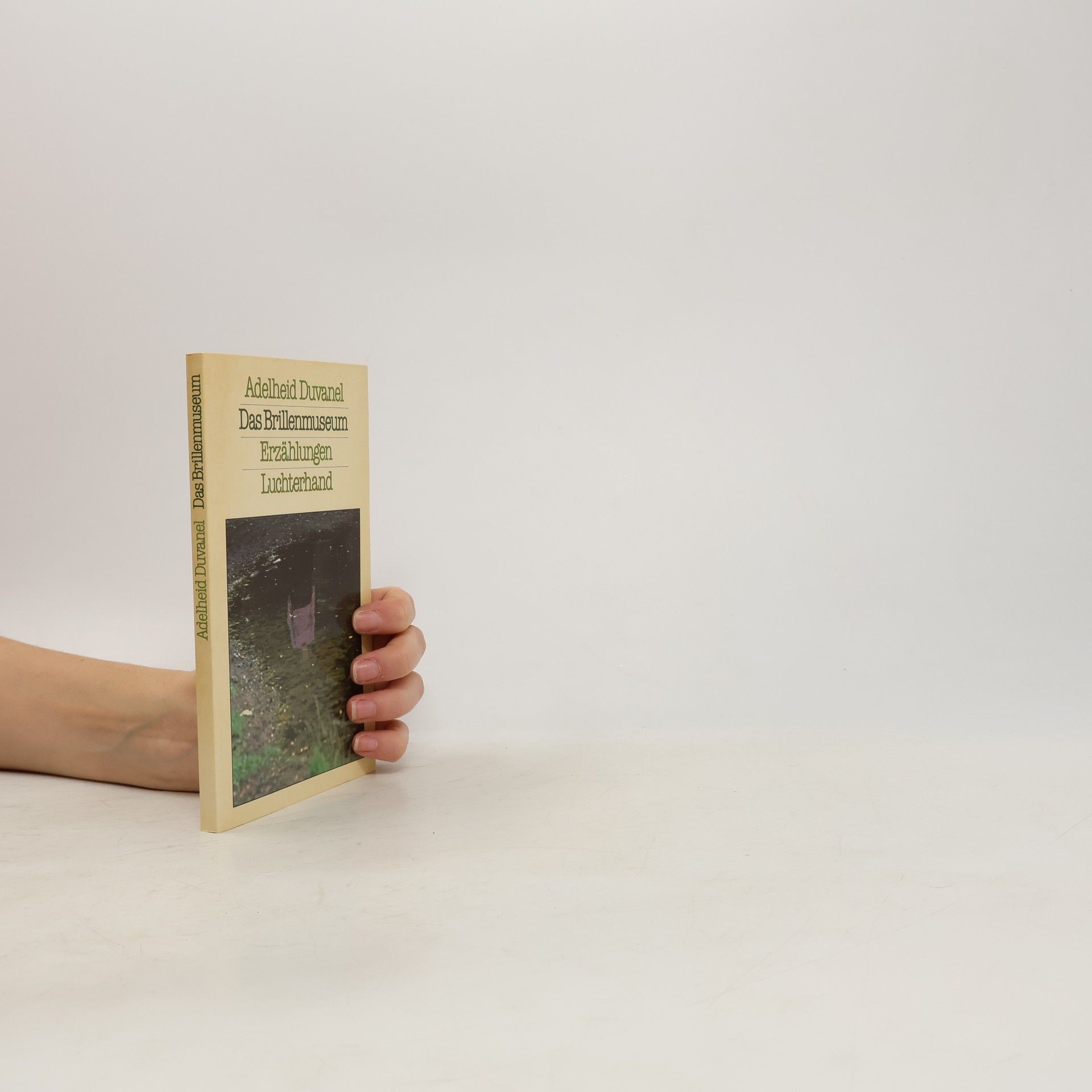 Adelheid Duvanel Das Brillenmuseum