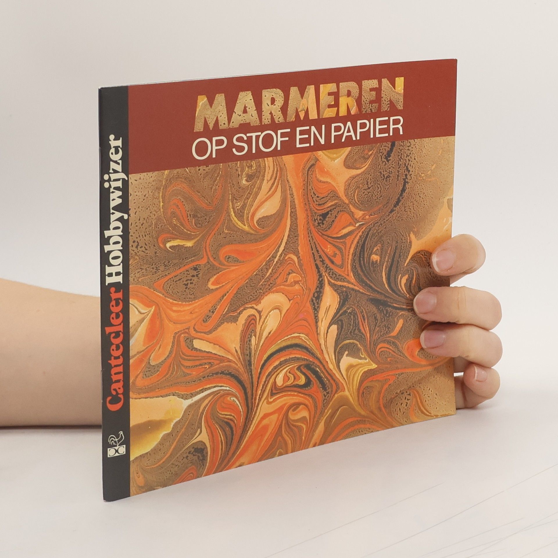 Verena Lutz Marmeren op stof en papier