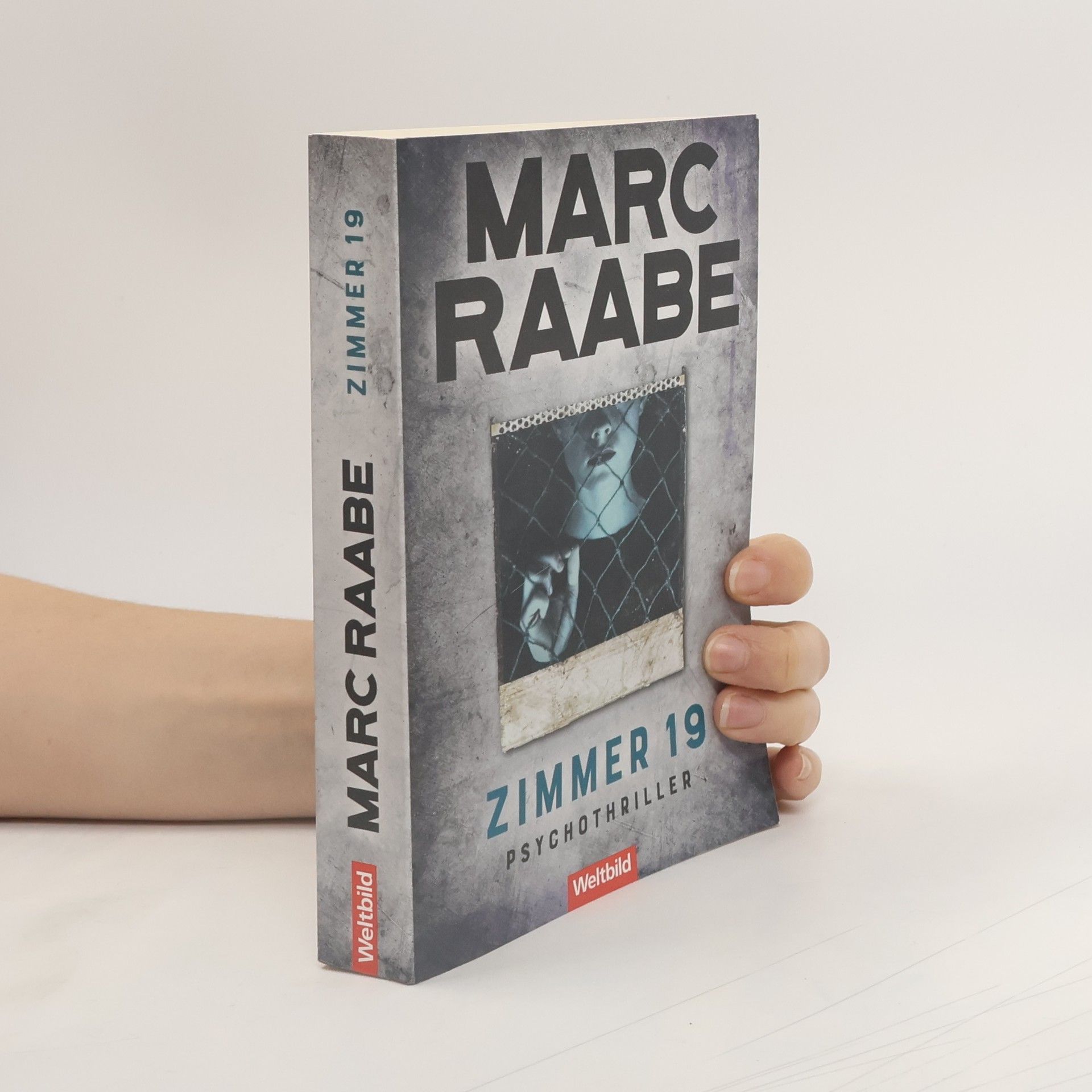 Marc Raabe Zimmer 19