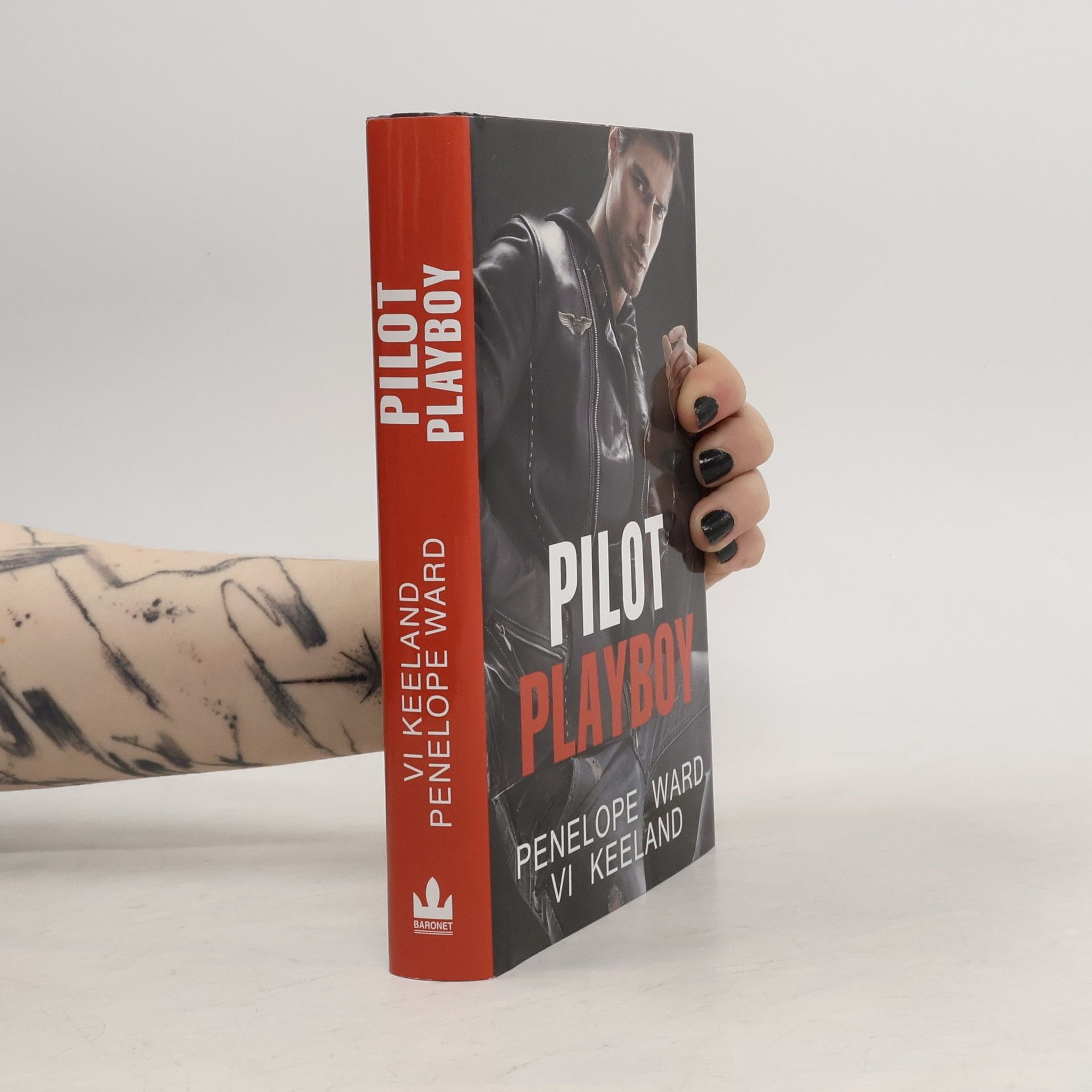 Vi Keeland Pilot playboy