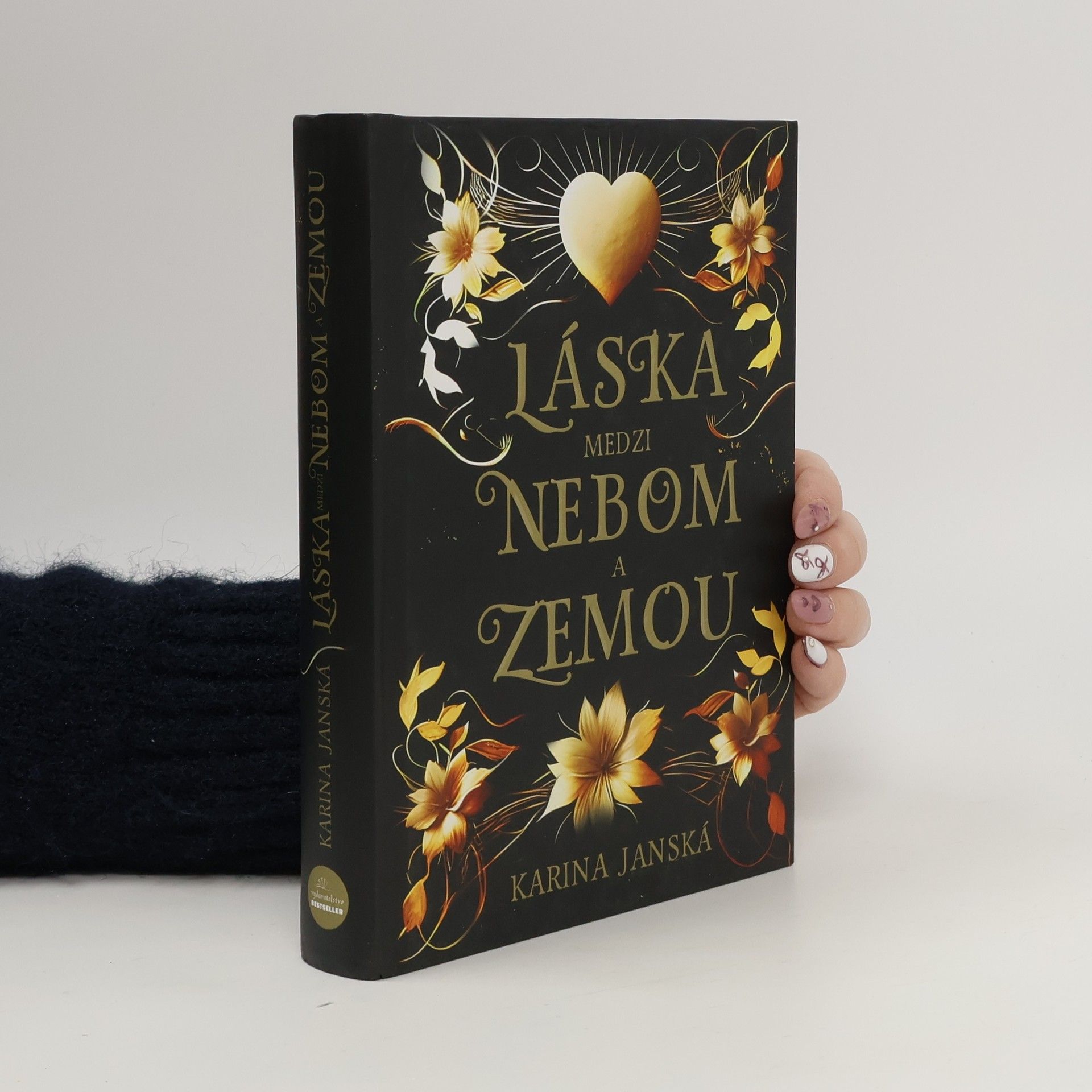 Láska medzi nebom a zemou