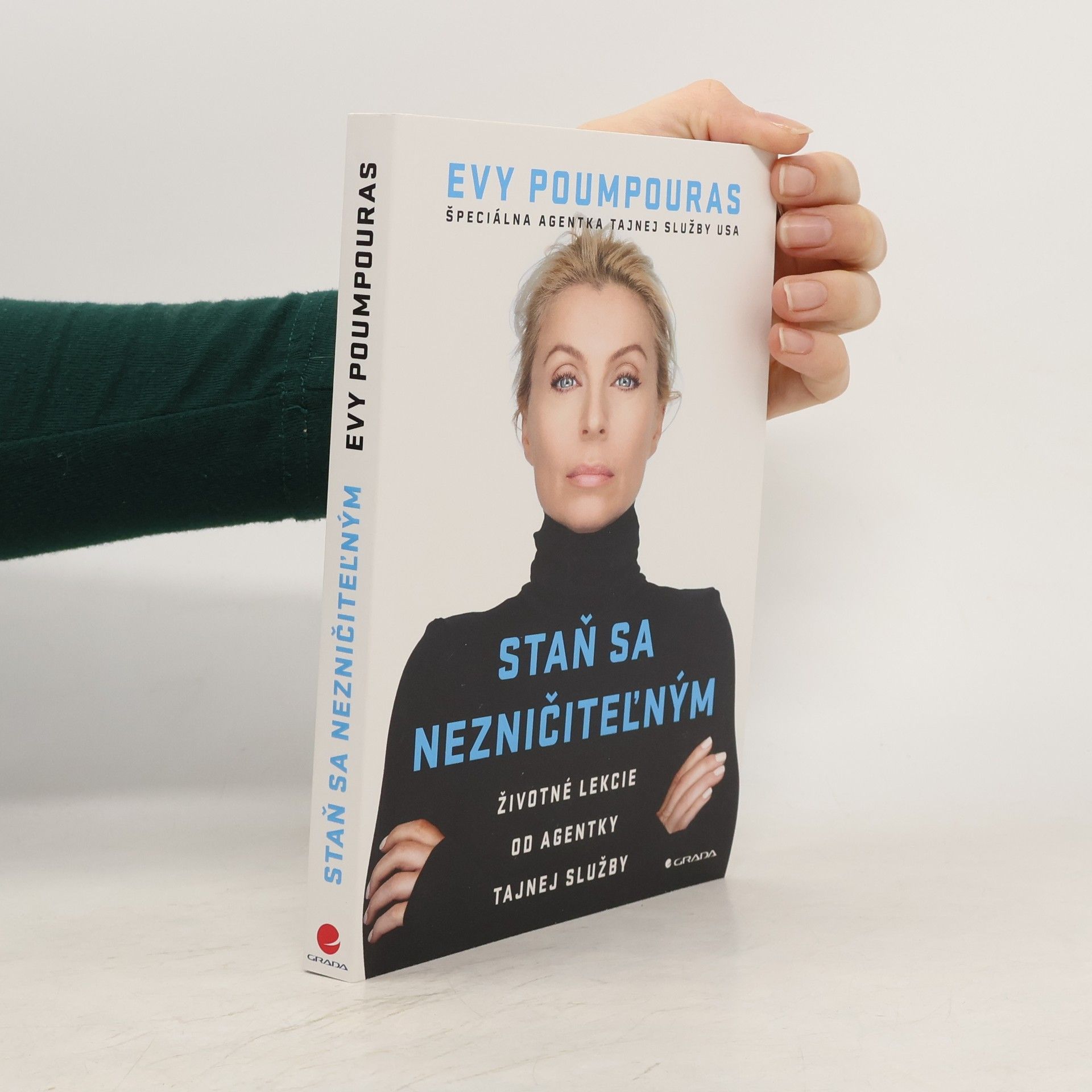 Poumpouras Evy Staň sa nezničiteľným