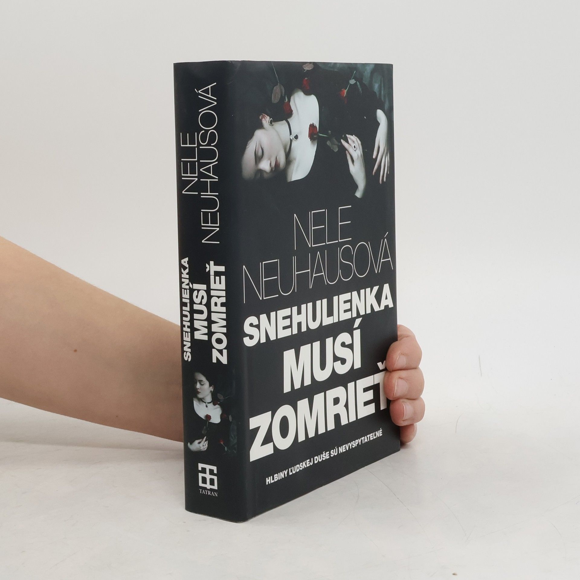 Nele Neuhaus Snehulienka musí zomrieť