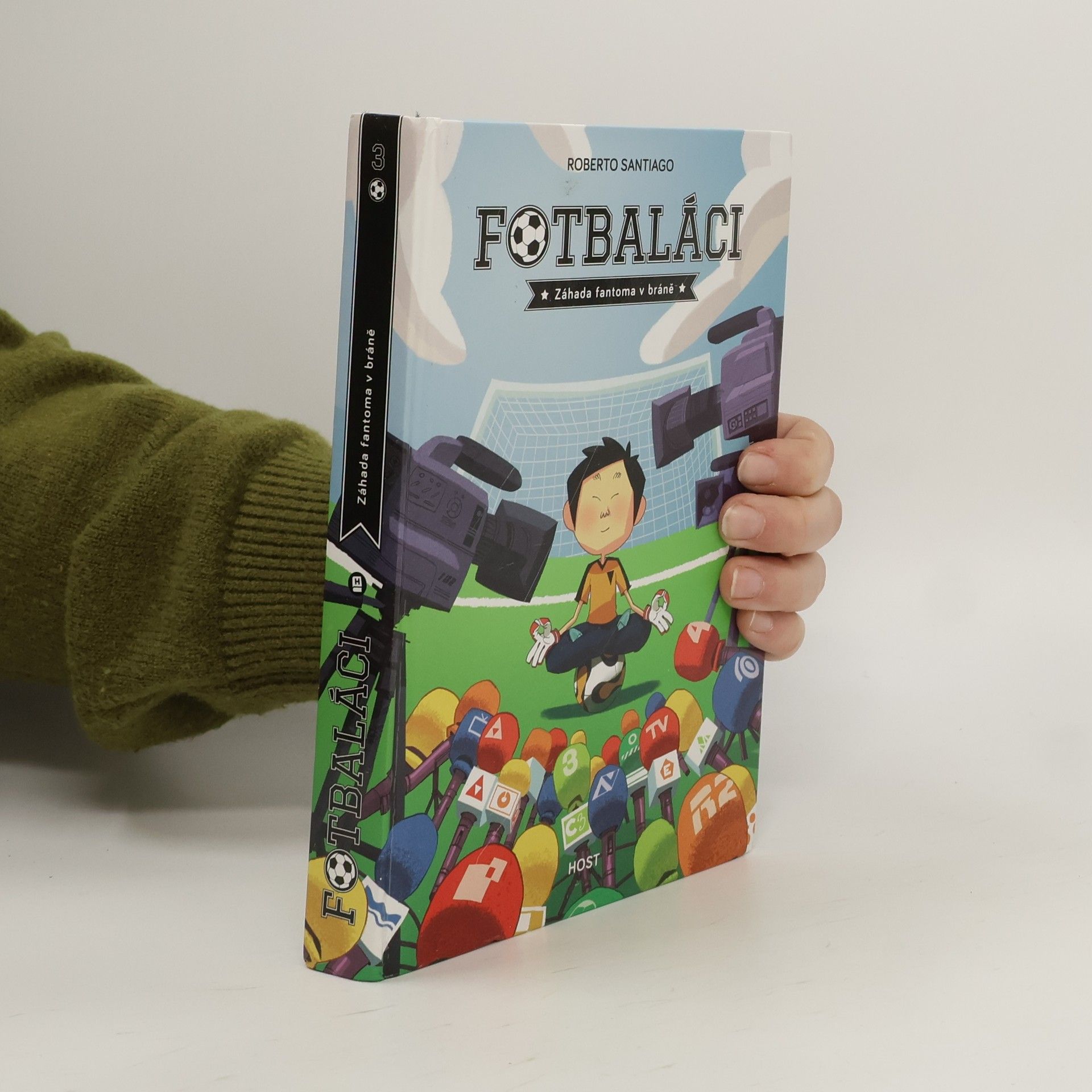 Roberto Santiago Fotbaláci. Záhada fantoma v bráně