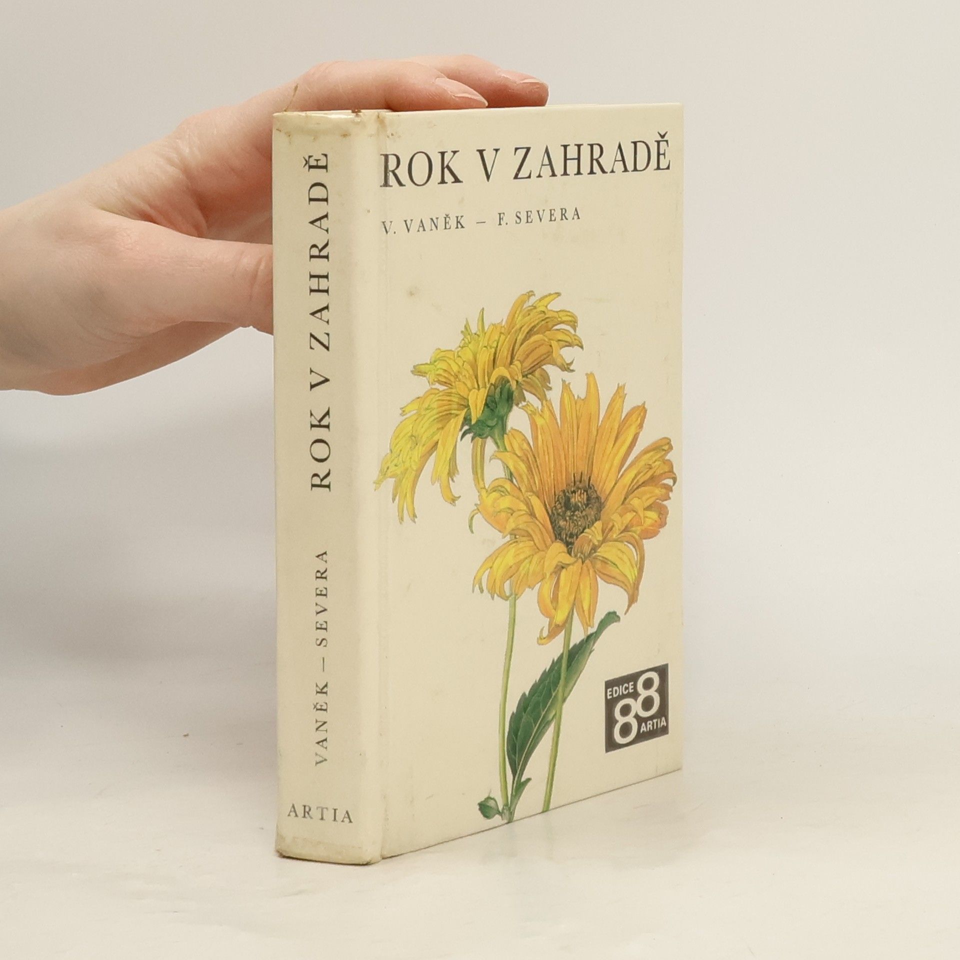 Vlastimil Vaněk Rok v zahradě