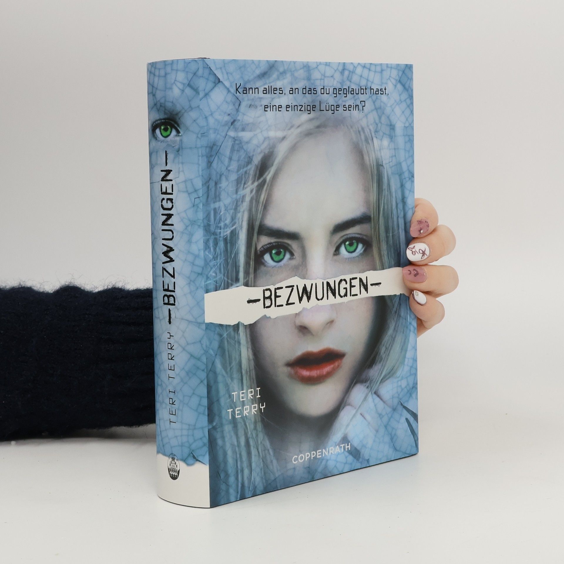 Teri Terry Bezwungen