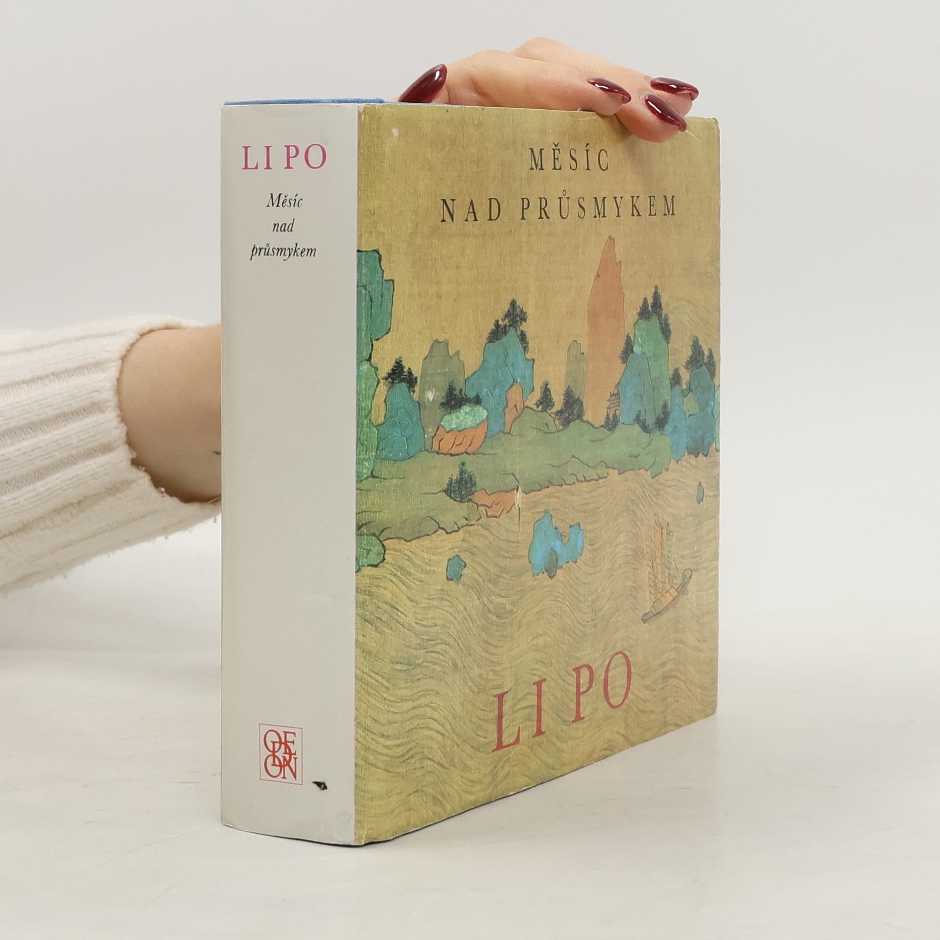 Po Li Měsíc nad průsmykem