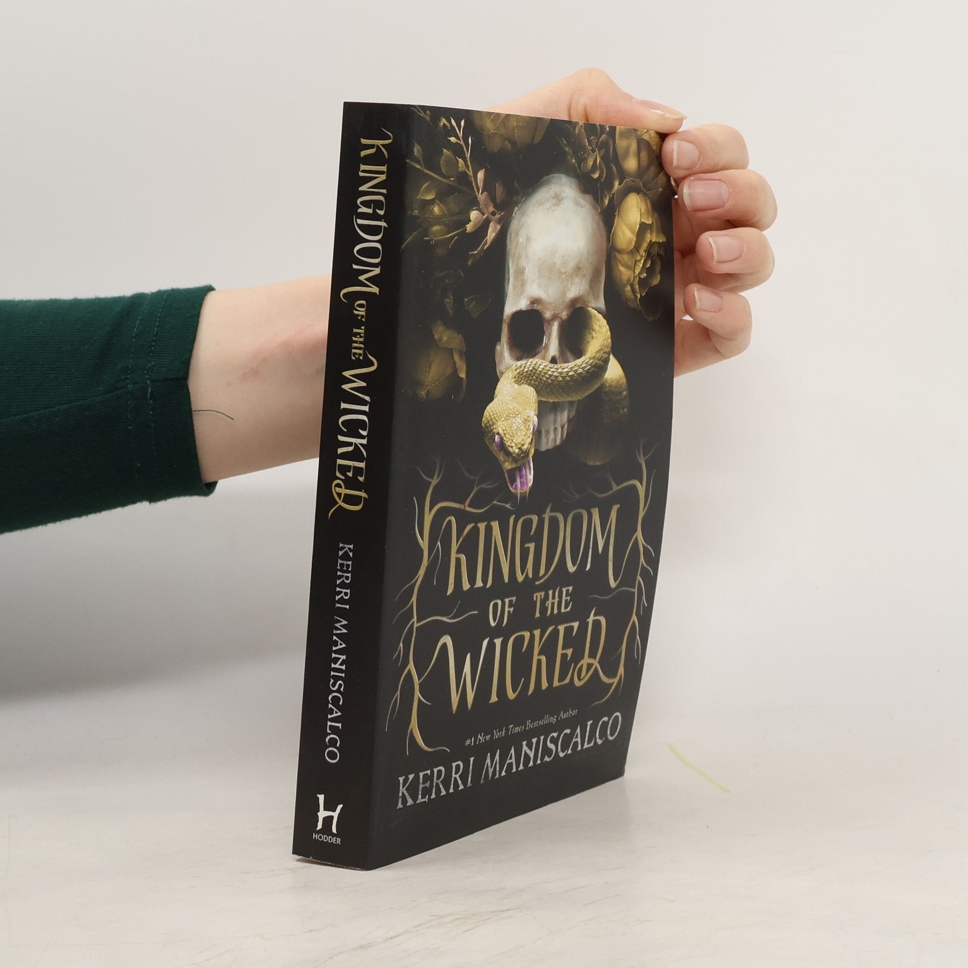 Kerri Maniscalco Kingdom of the Wicked