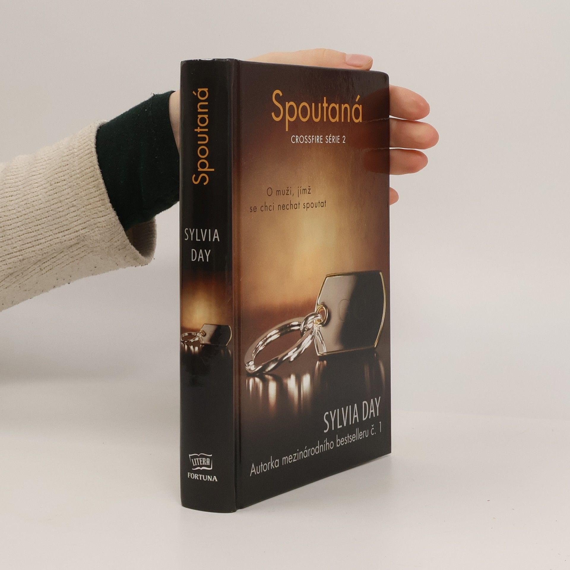 Sylvia Day Spoutaná