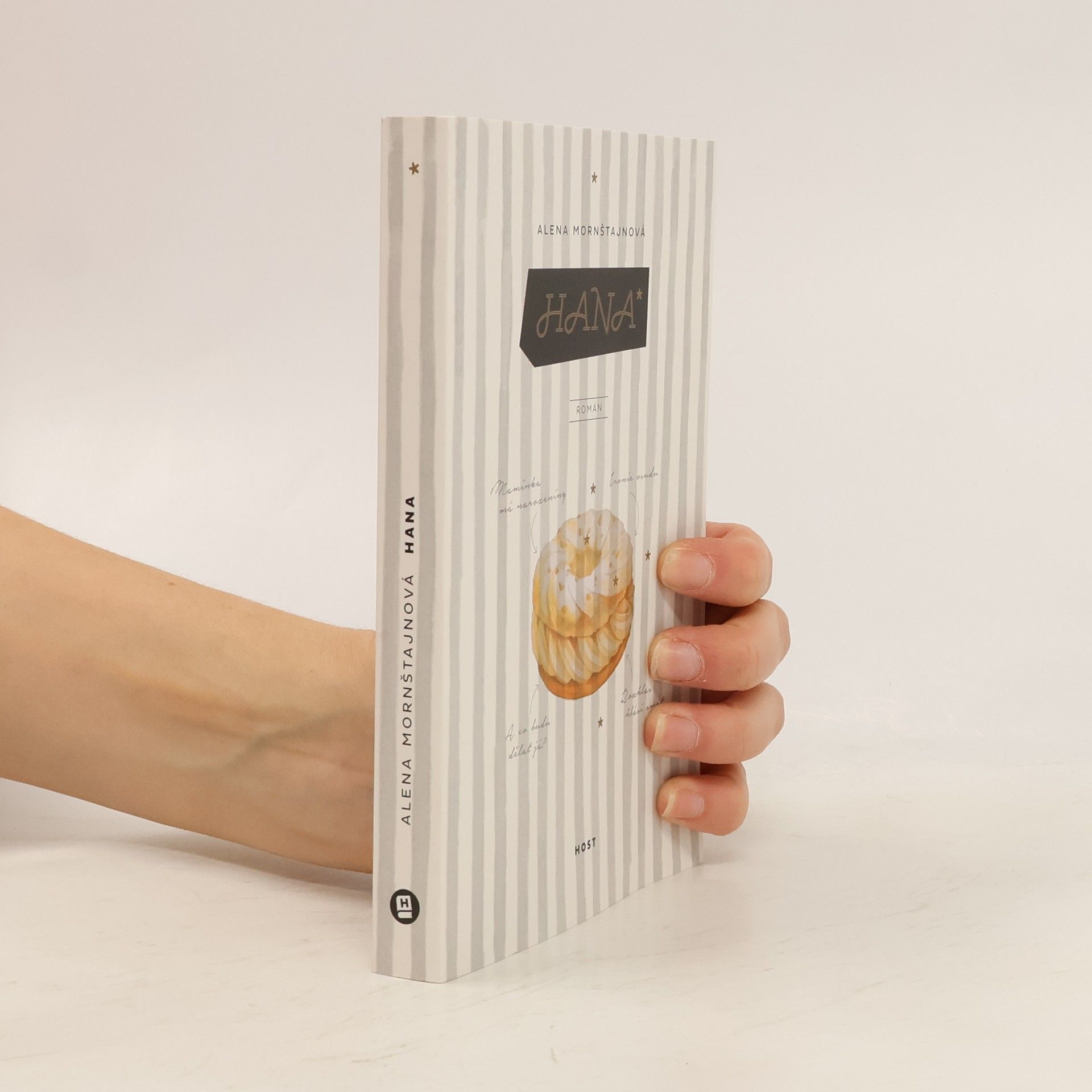 Alena Mornštajnová Hana