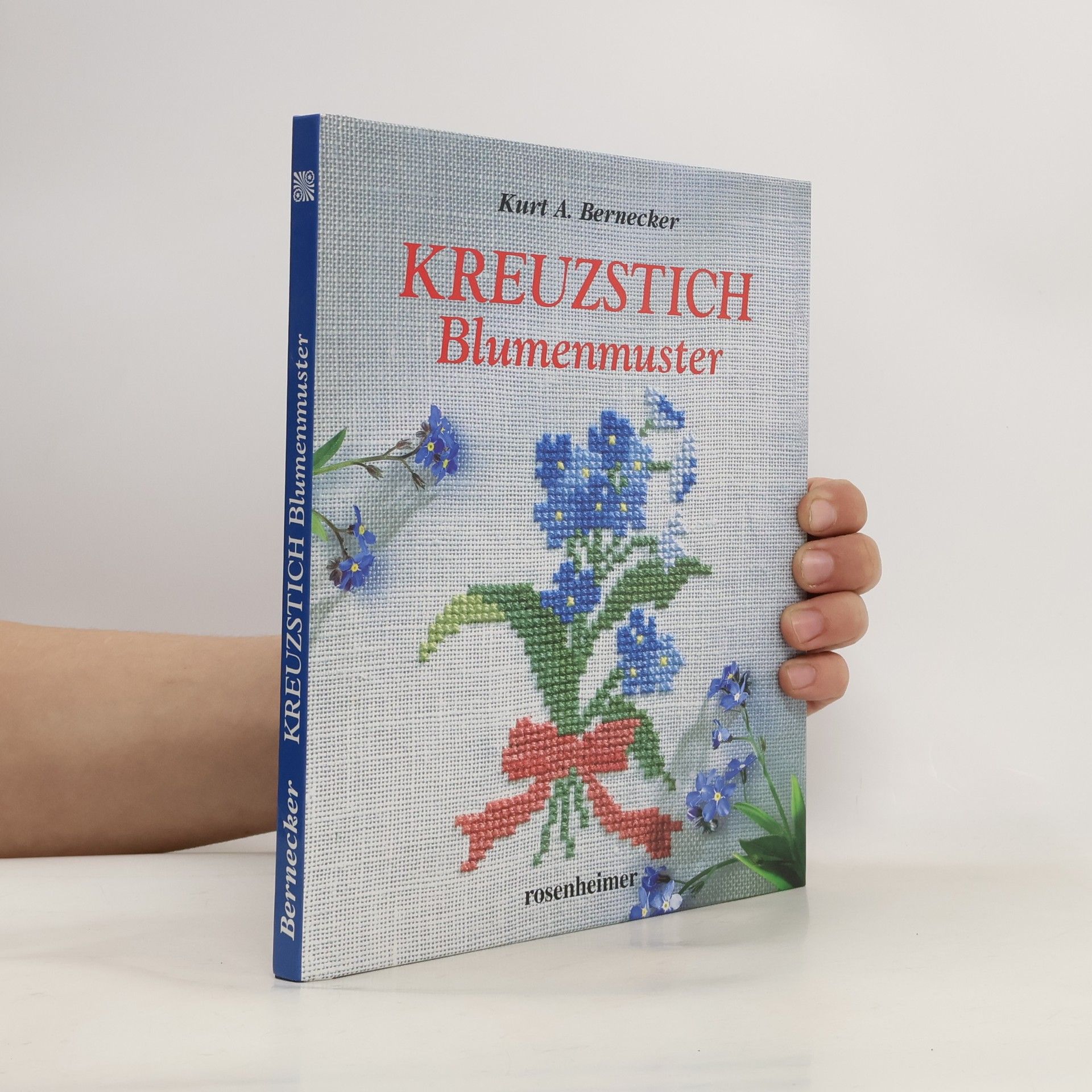 Kreuzstich. Blumenmuster