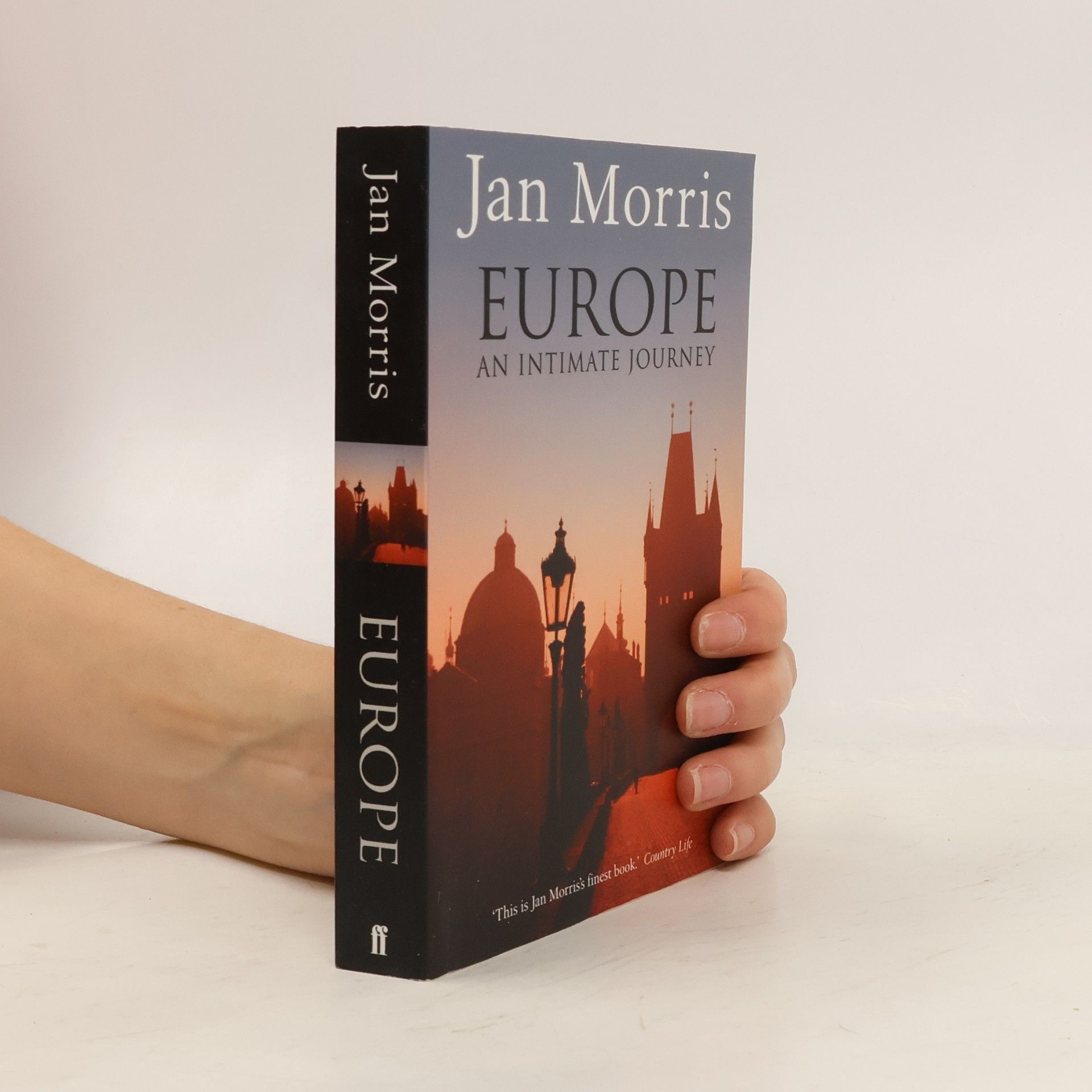 Jan Morris Europe : an intimate journey