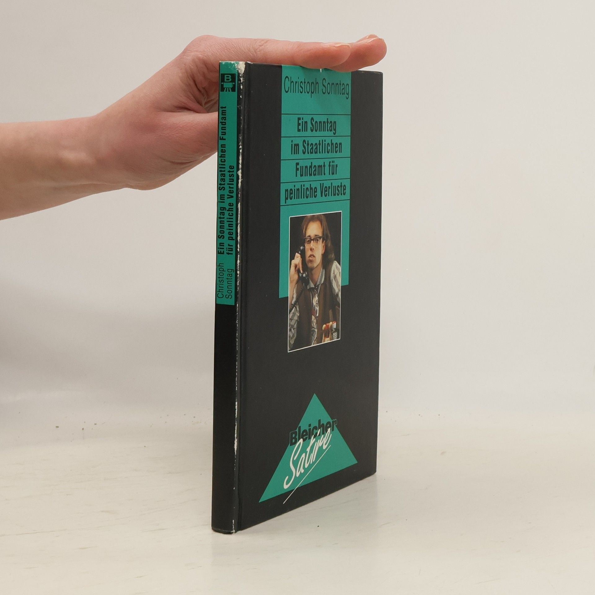 Ein Sonntag im Staatlichen Fundamt für peinliche Verluste