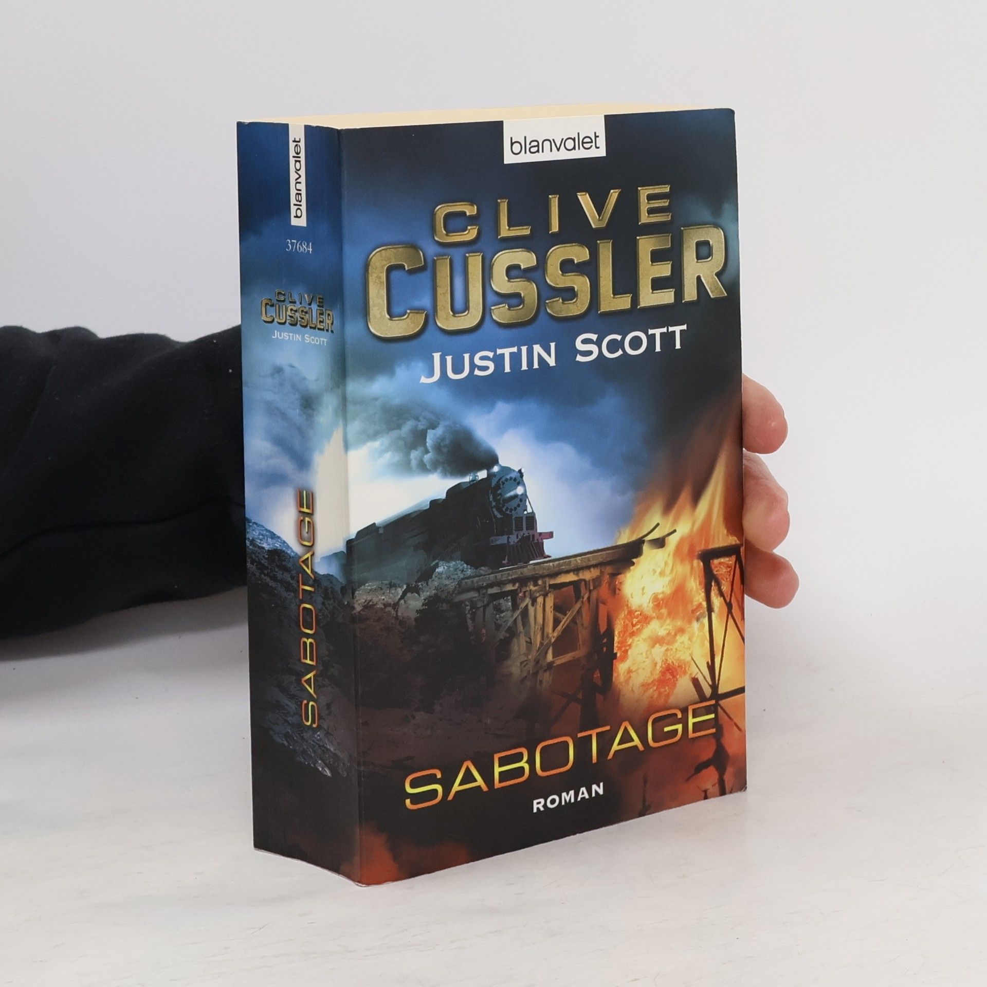 Clive Cussler Sabotage