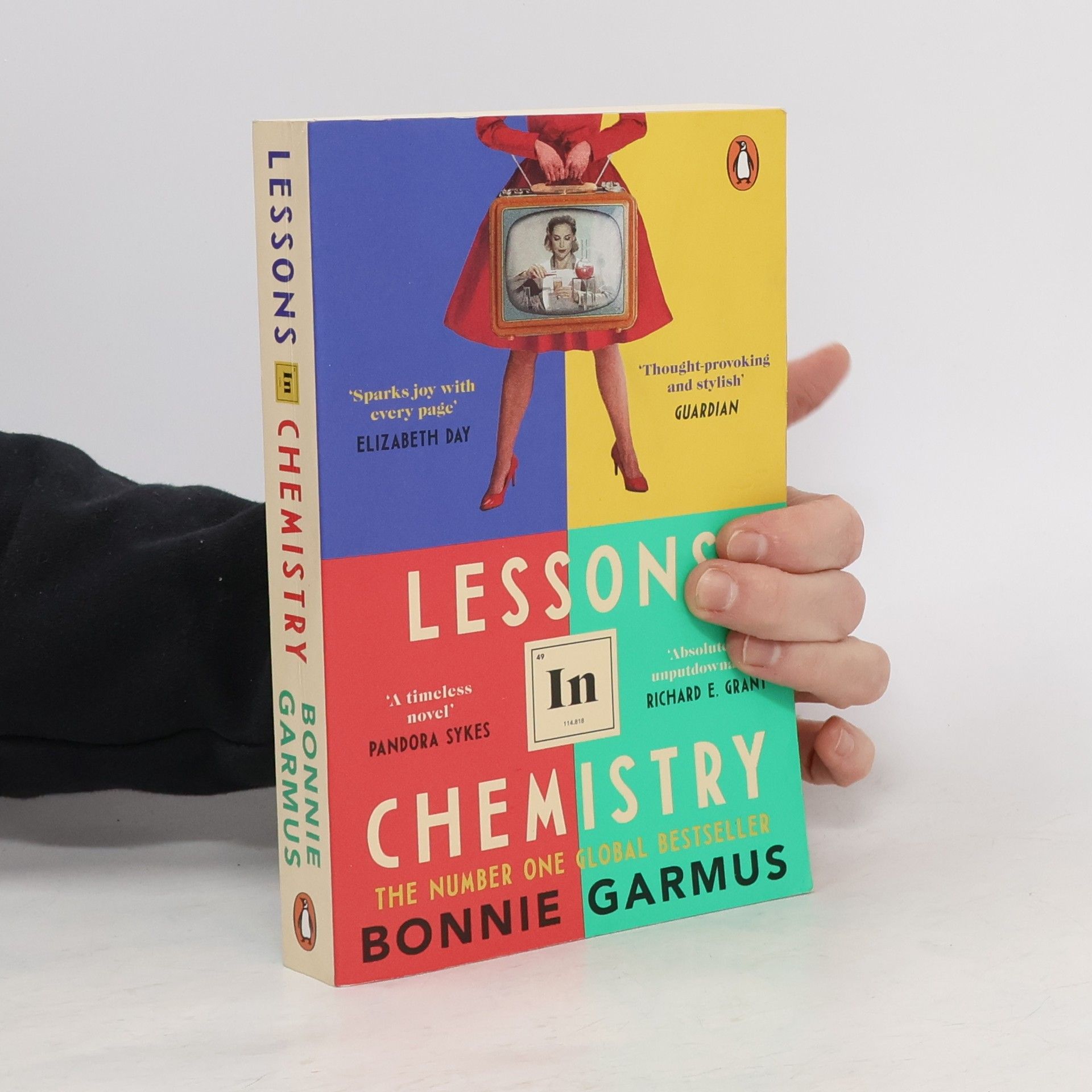 Bonnie Garmus Lessons In Chemistry