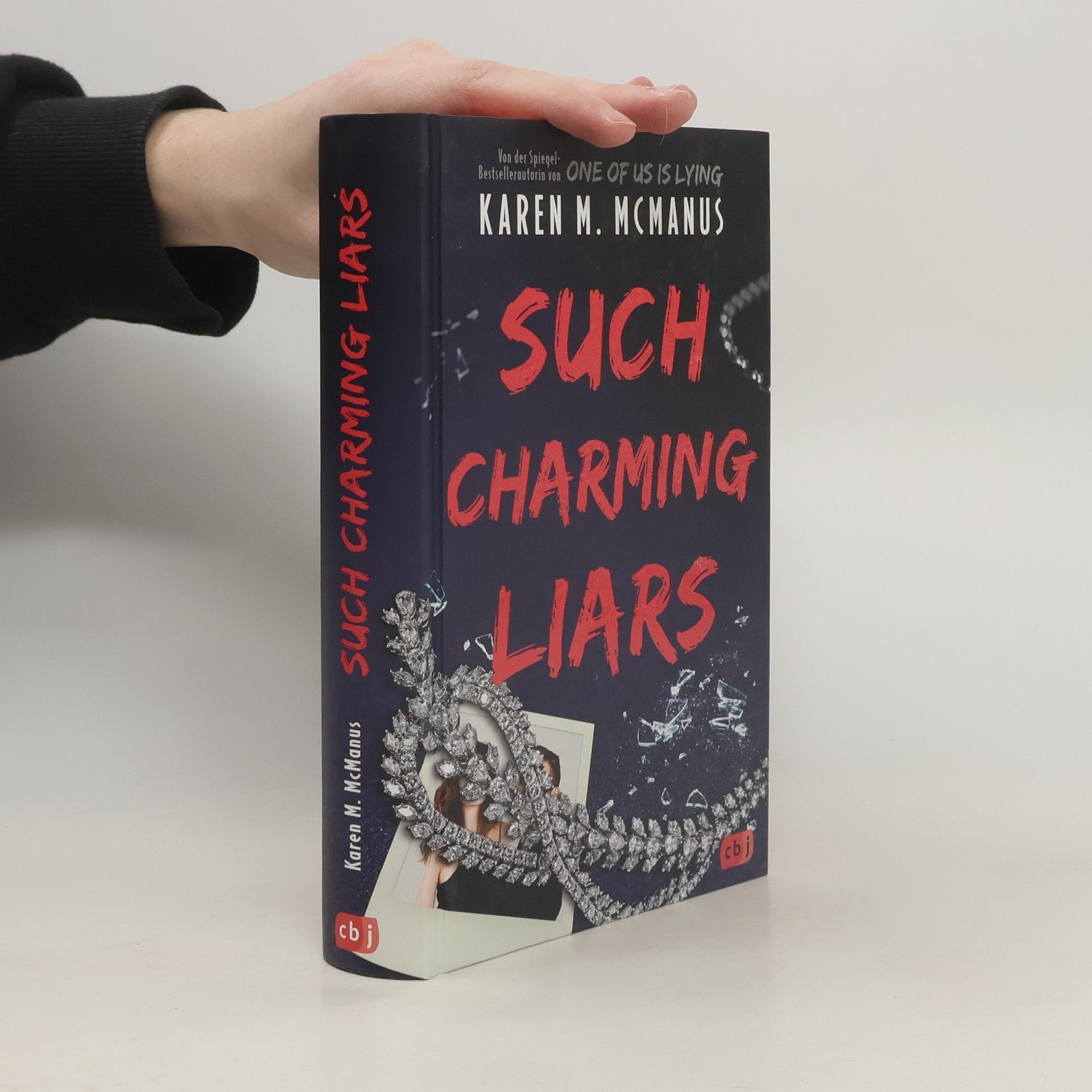 Karen M. McManus Such Charming Liars