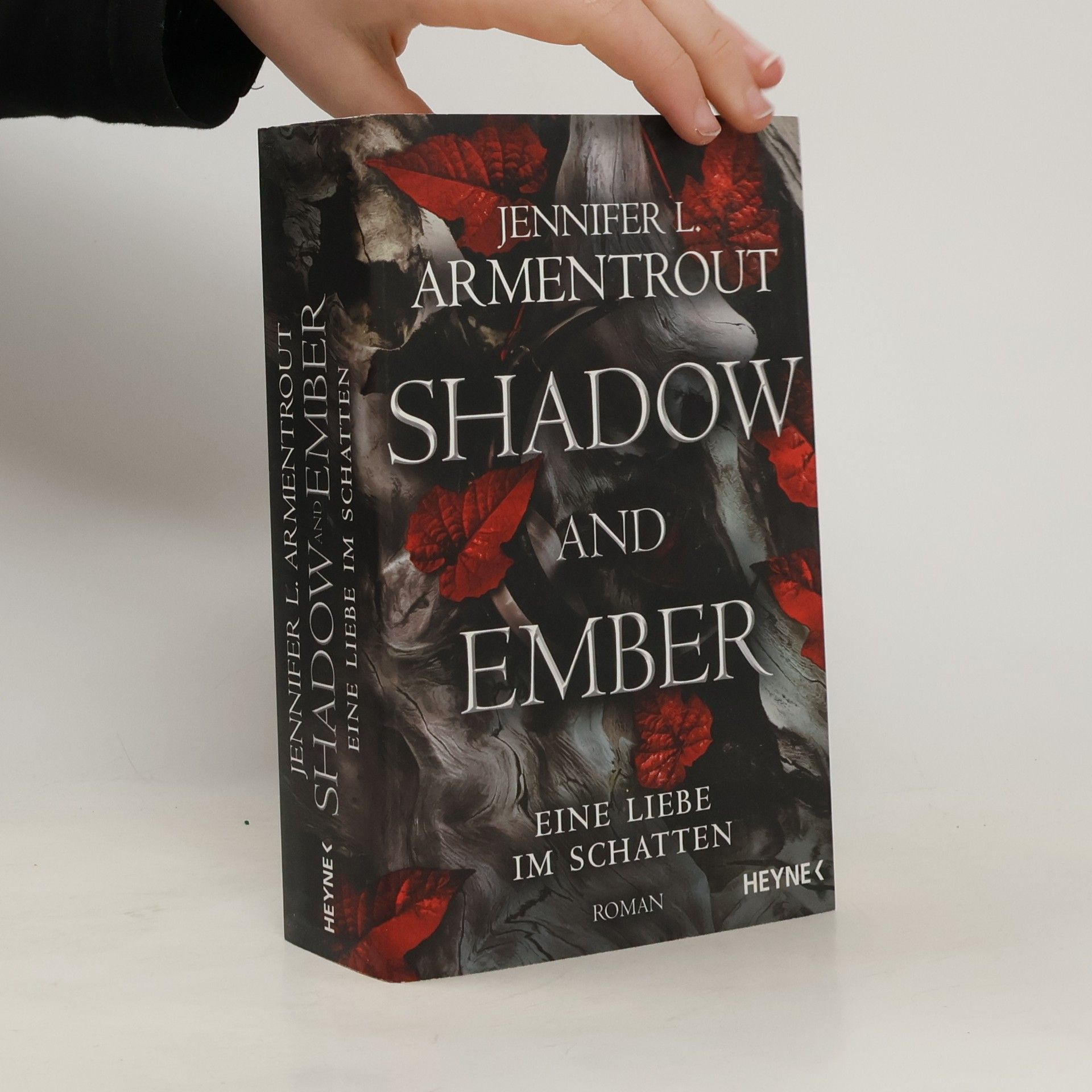 Jennifer Armentrout Shadow and Ember
