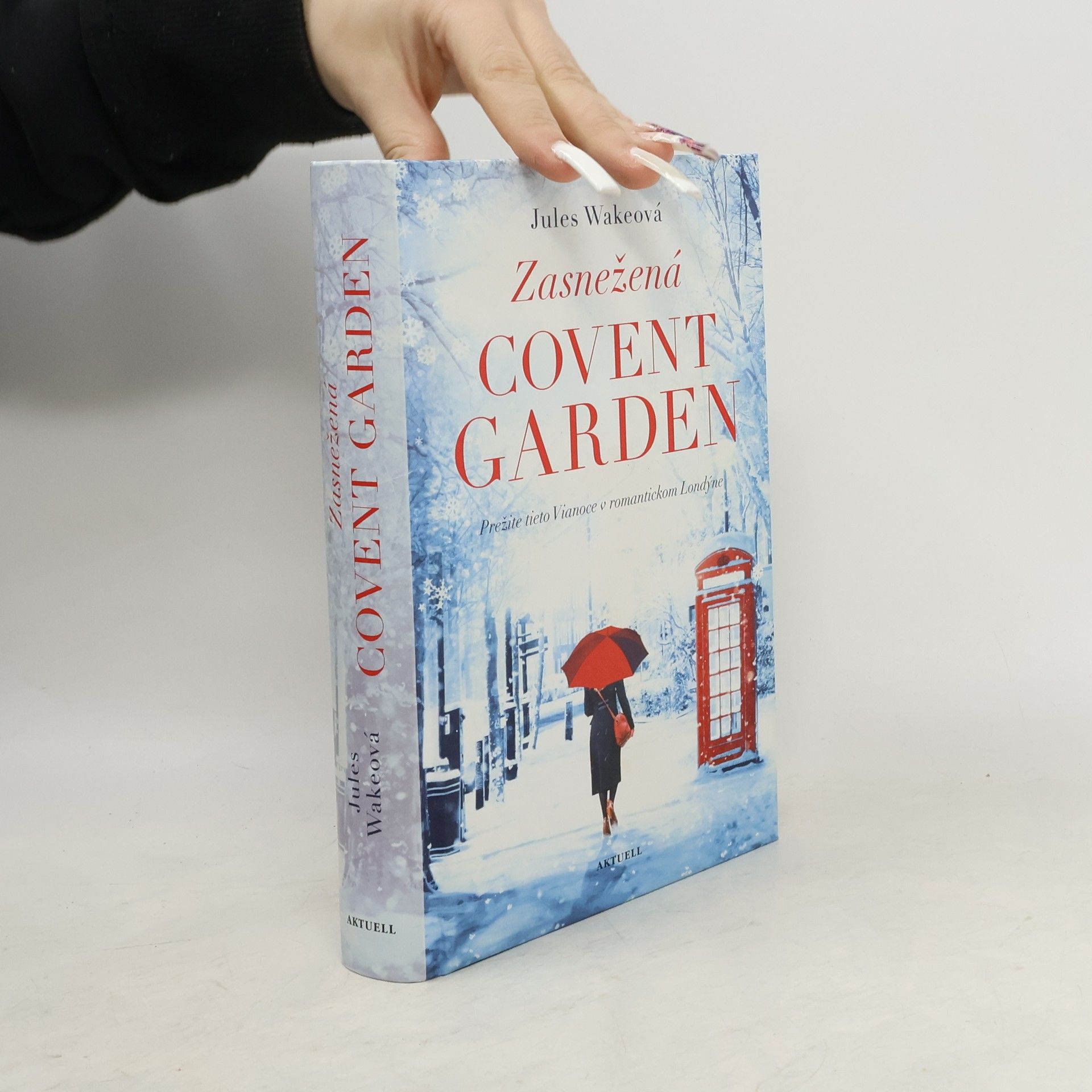 Julie Caplin Zasnežená Covent Garden