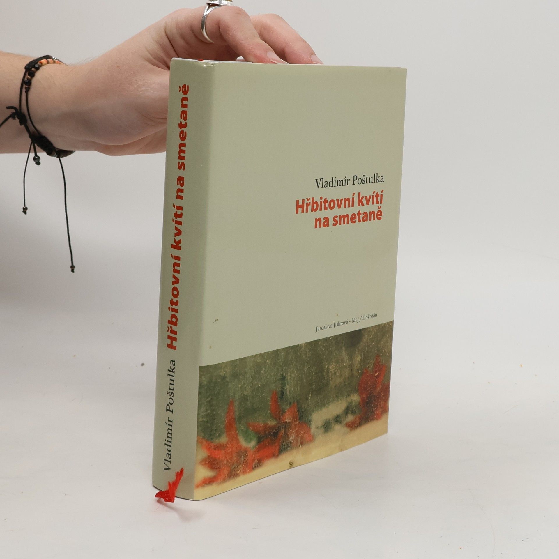 Hřbitovní kvítí na smetaně