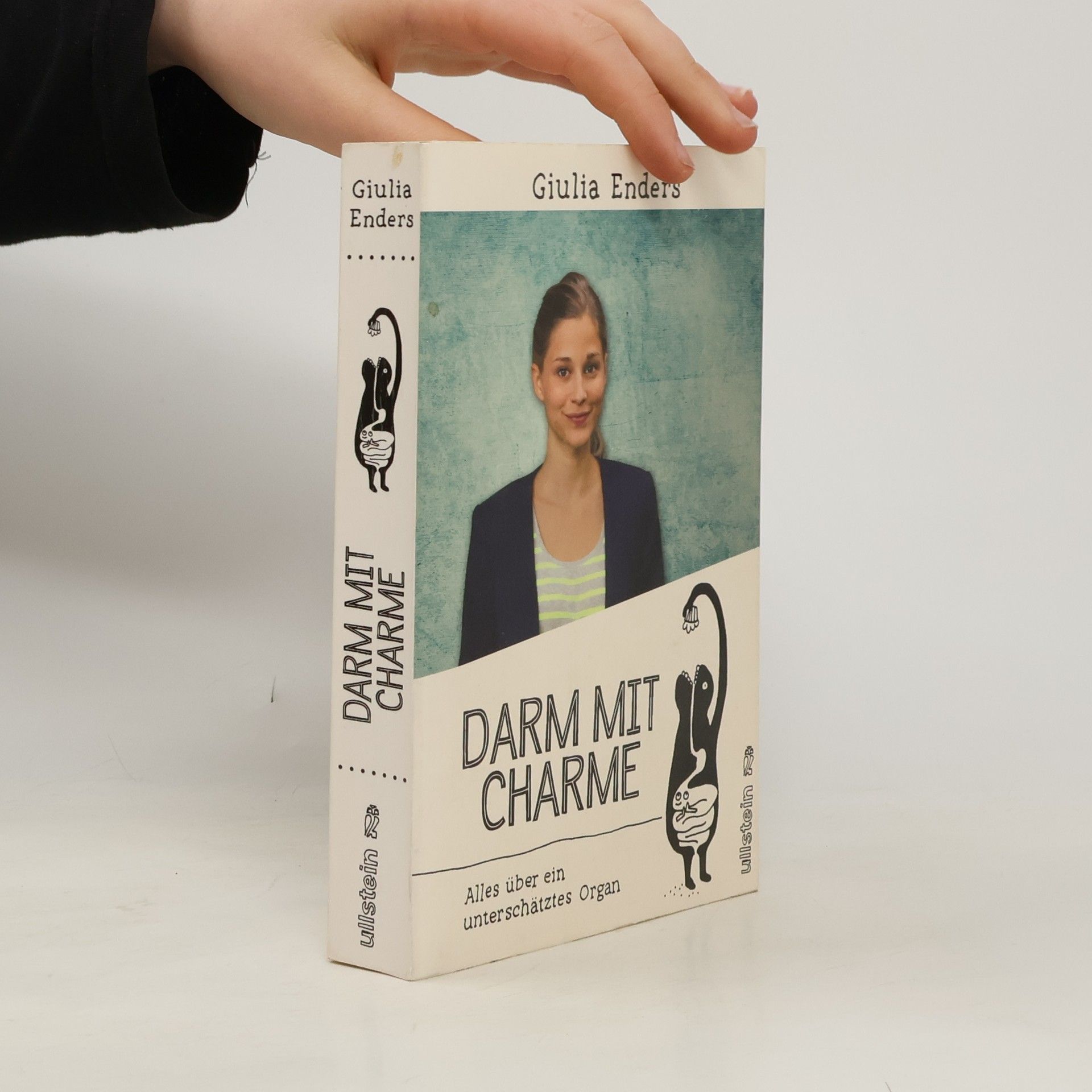Giulia Ender Darm mit Charme