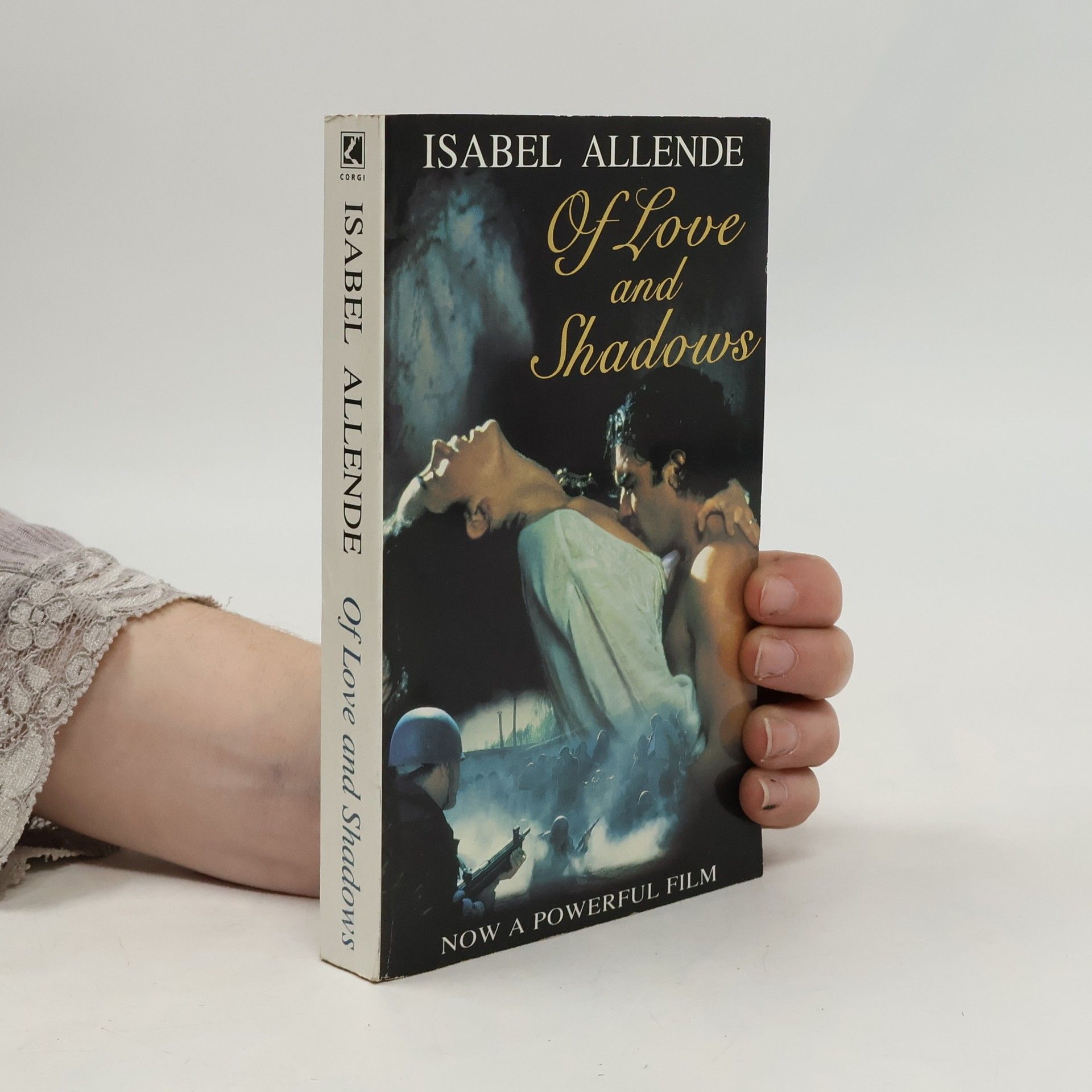 Isabel Allende Llona Of Love and Shadows