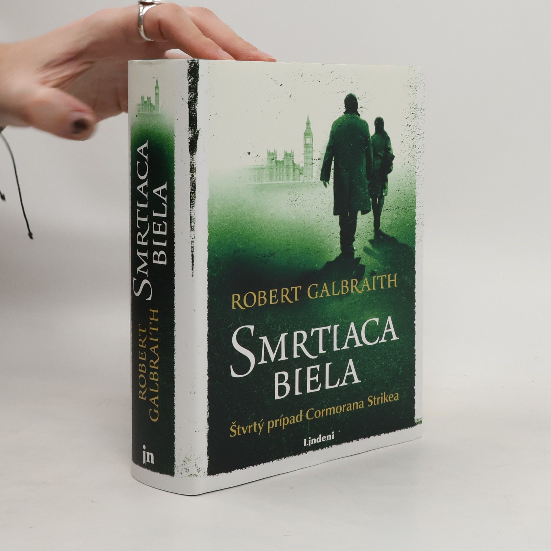 J. K. Rowling Smrtiaca biela