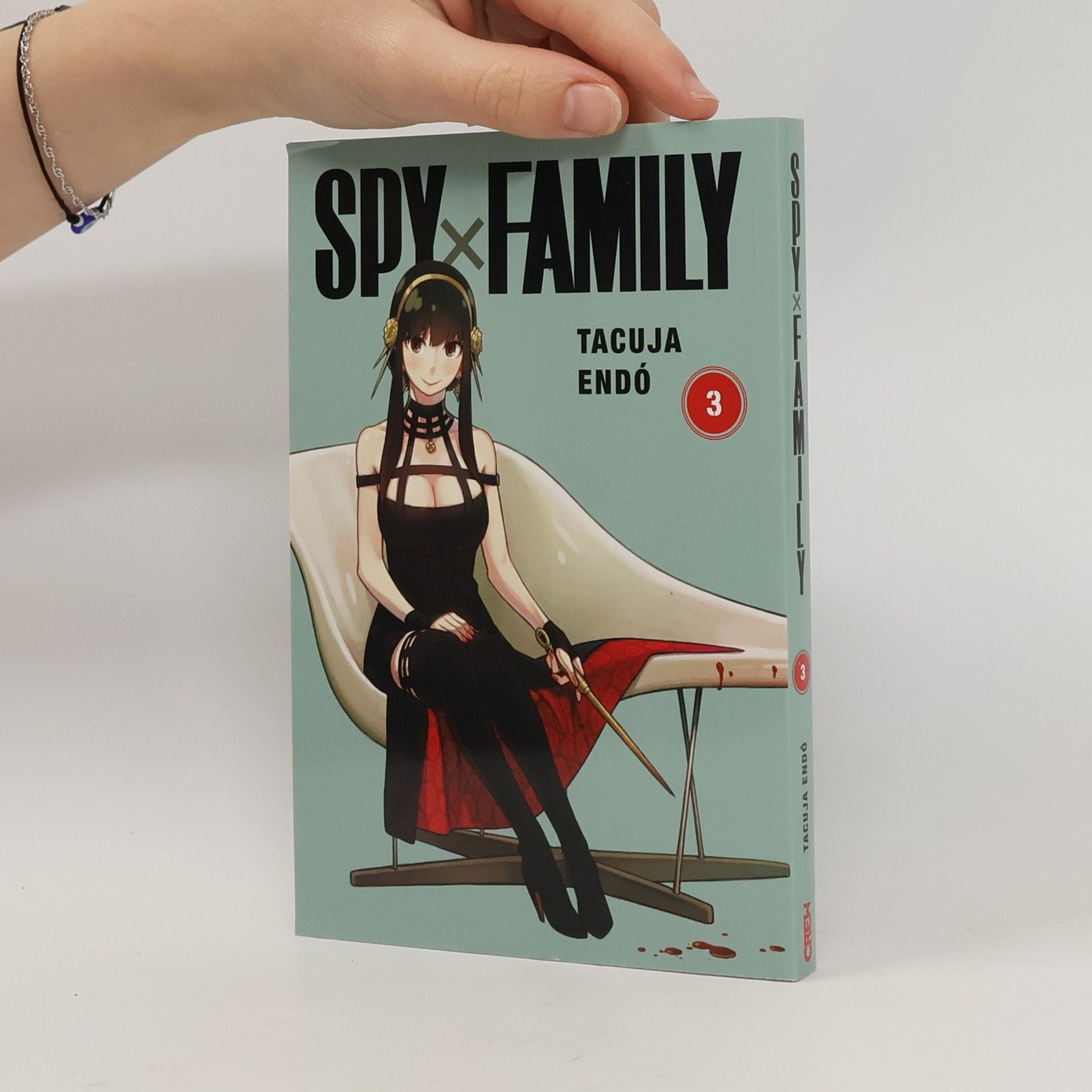 Tacuja Endó Spy x Family 3
