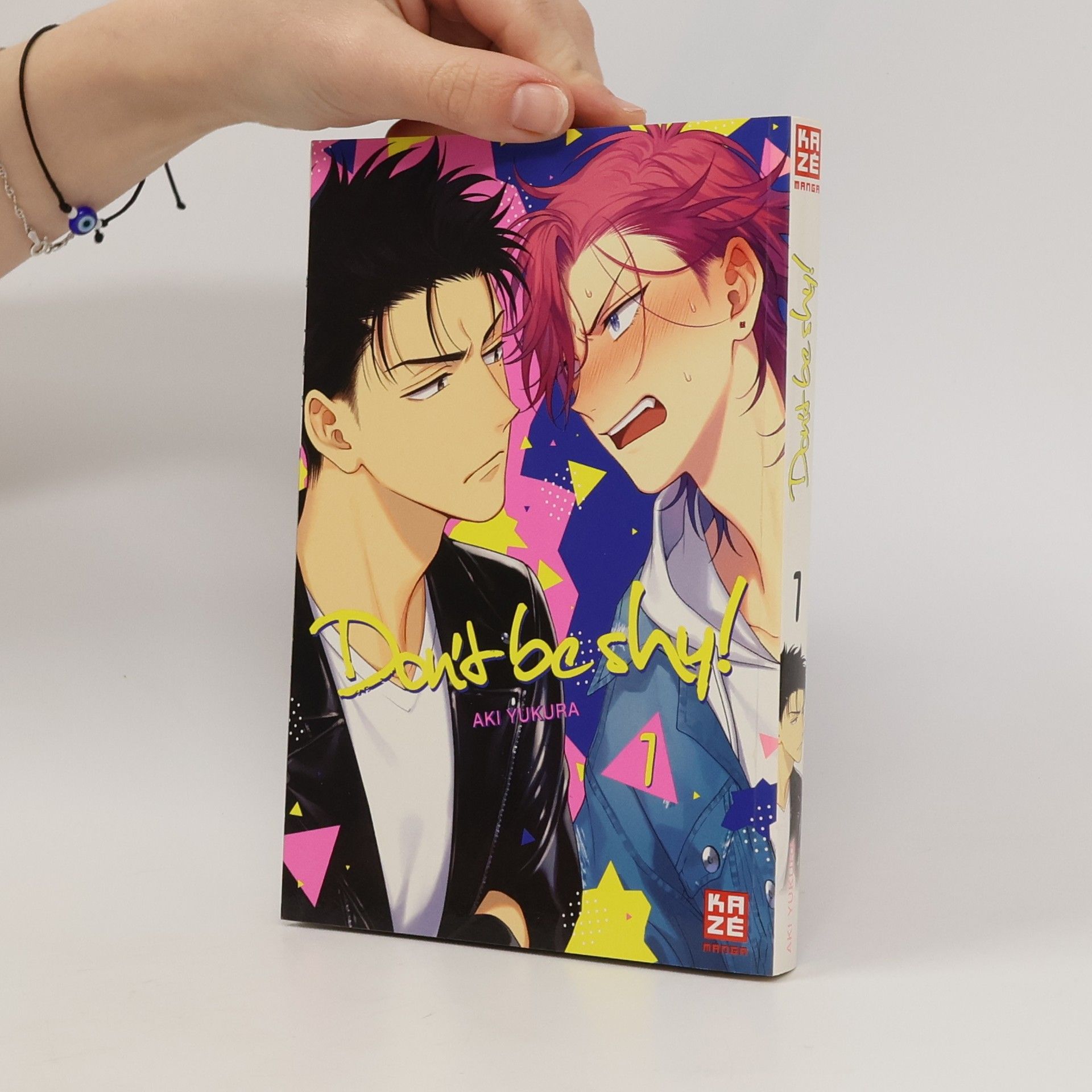 Aki Yūkura Don't be shy! 1