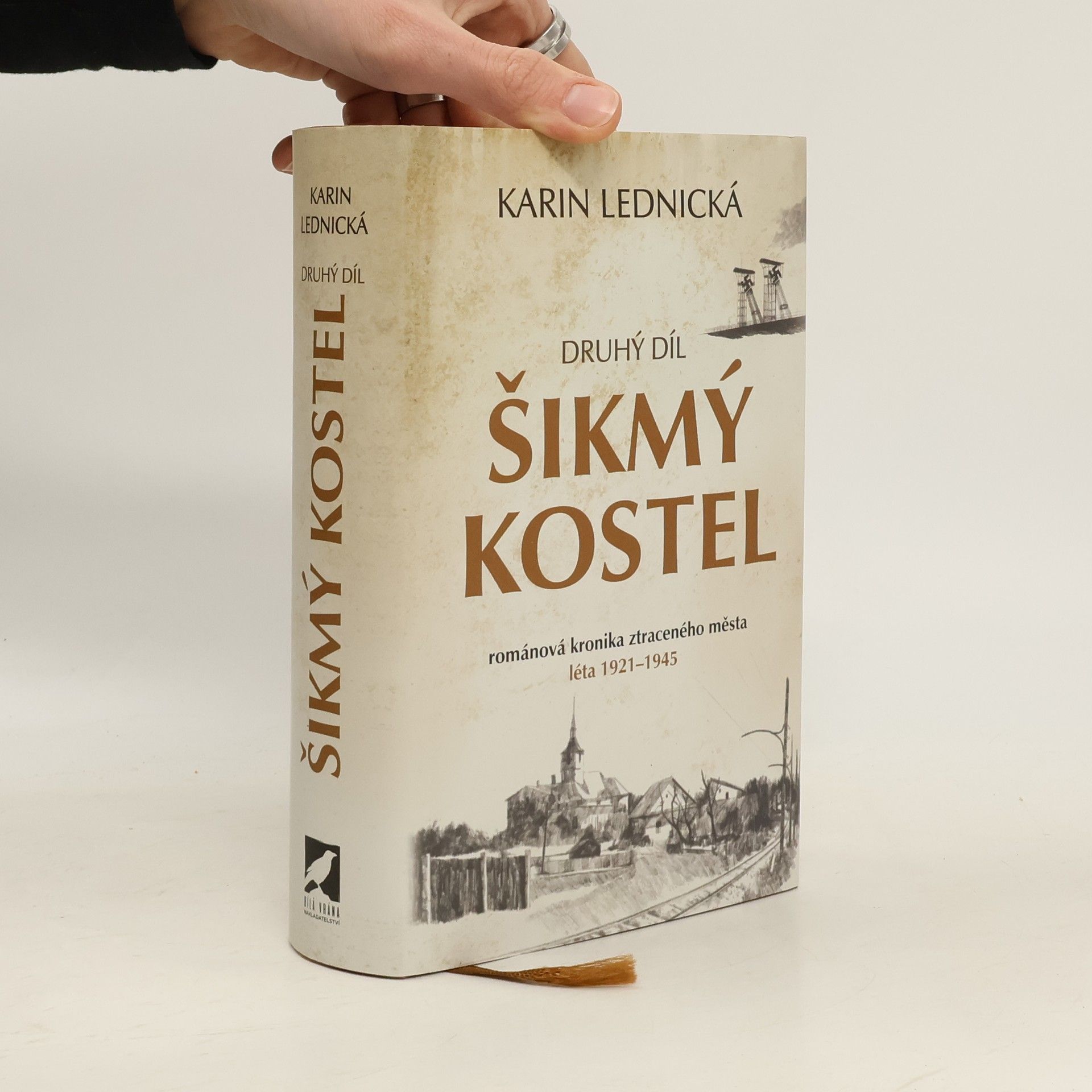 Karin Lednická Šikmý kostel 2