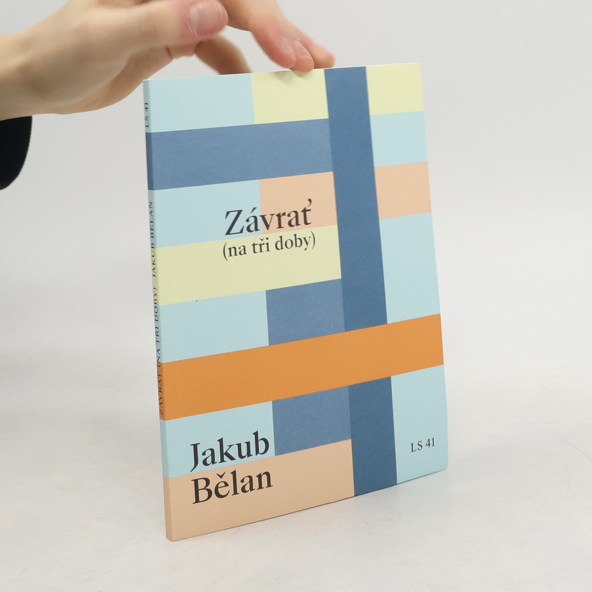 Závrať : (na tři doby)