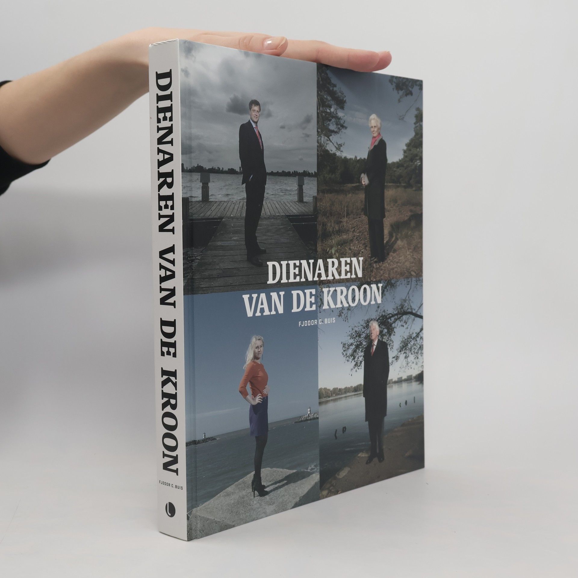 Fjodor C. Buis Dienaren van de Kroon