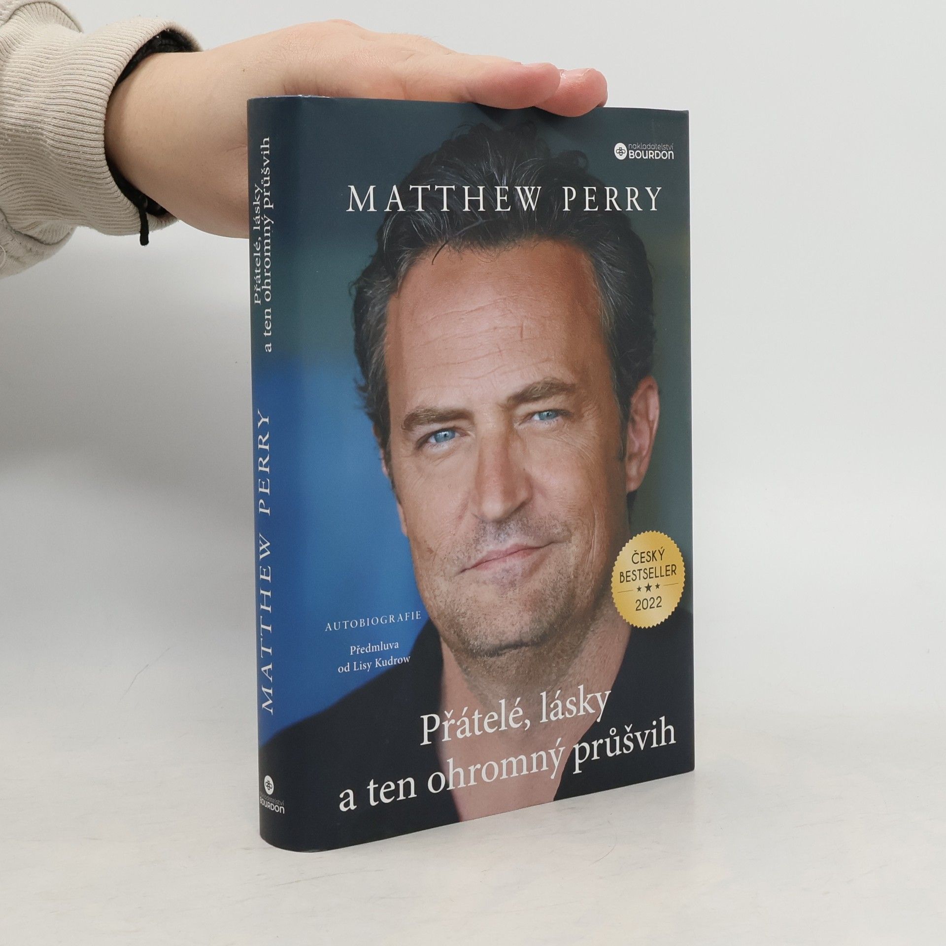 Matthew Perry Přátelé, lásky a ten ohromný průšvih