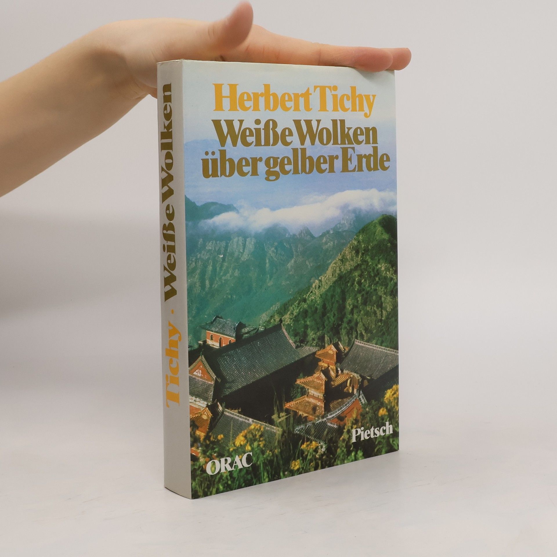 Herbert Tichy Weisse Wolken über gelber Erde