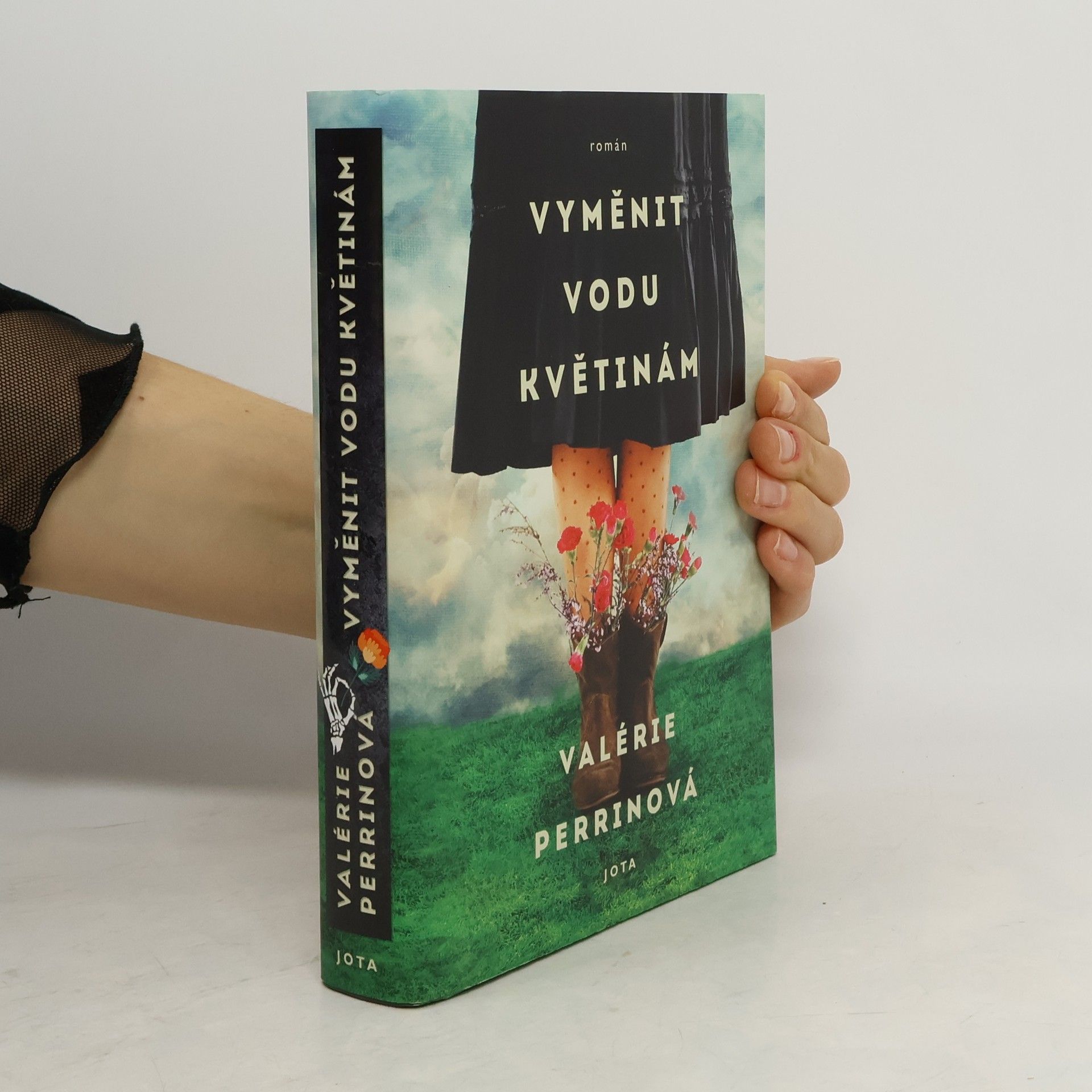 Valérie Perrin Vyměnit vodu květinám