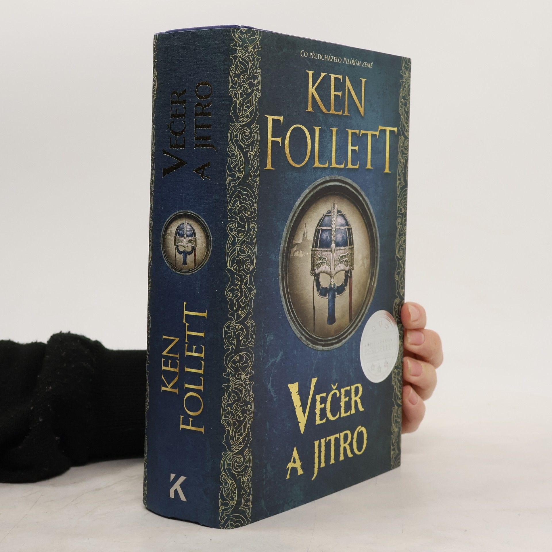 Ken Follett Večer a jitro