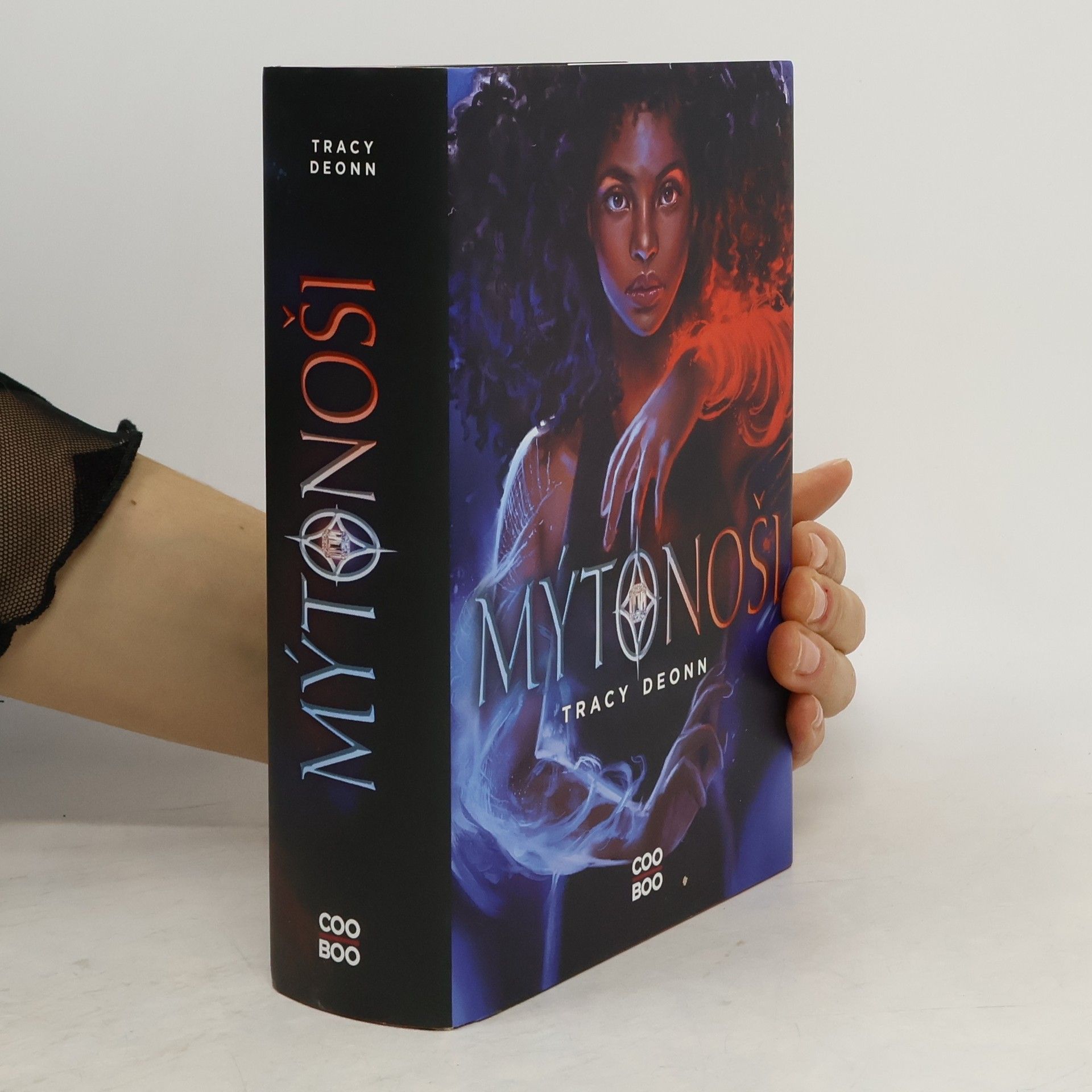 Tracy Deonn Mýtonoši