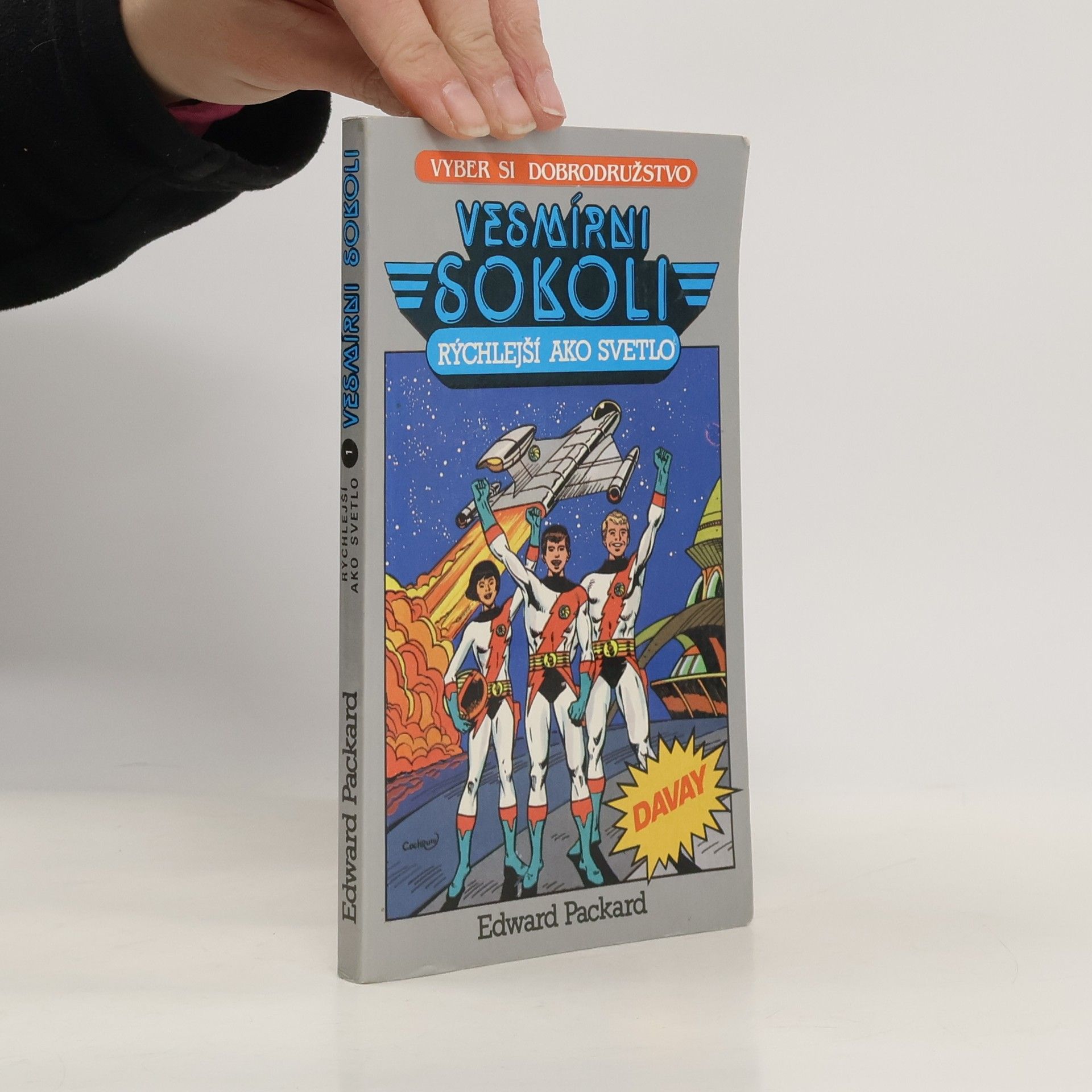 Edward Packard Vesmírni sokoli 1. Rýchlejší ako svetlo