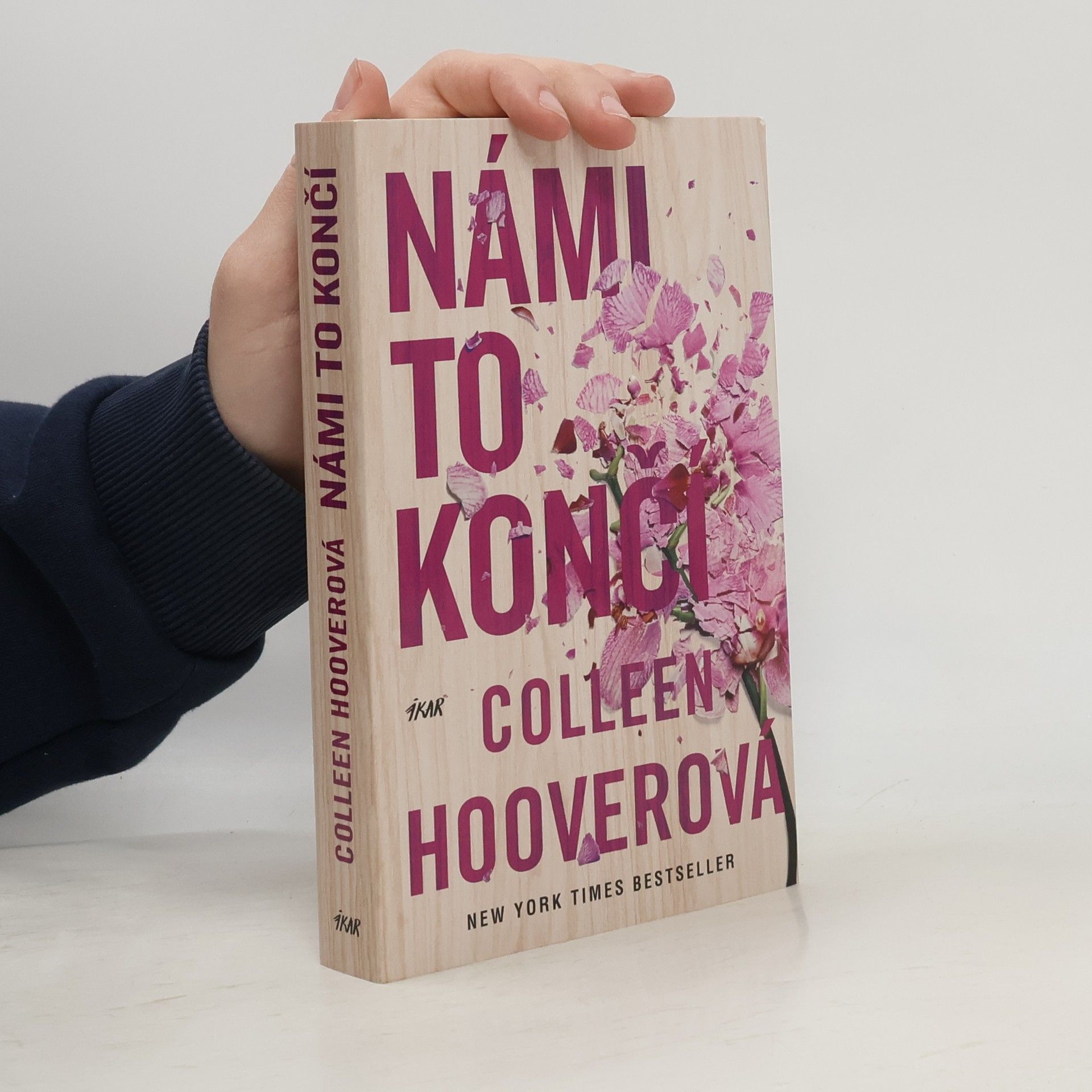 Colleen Hoover Námi to končí