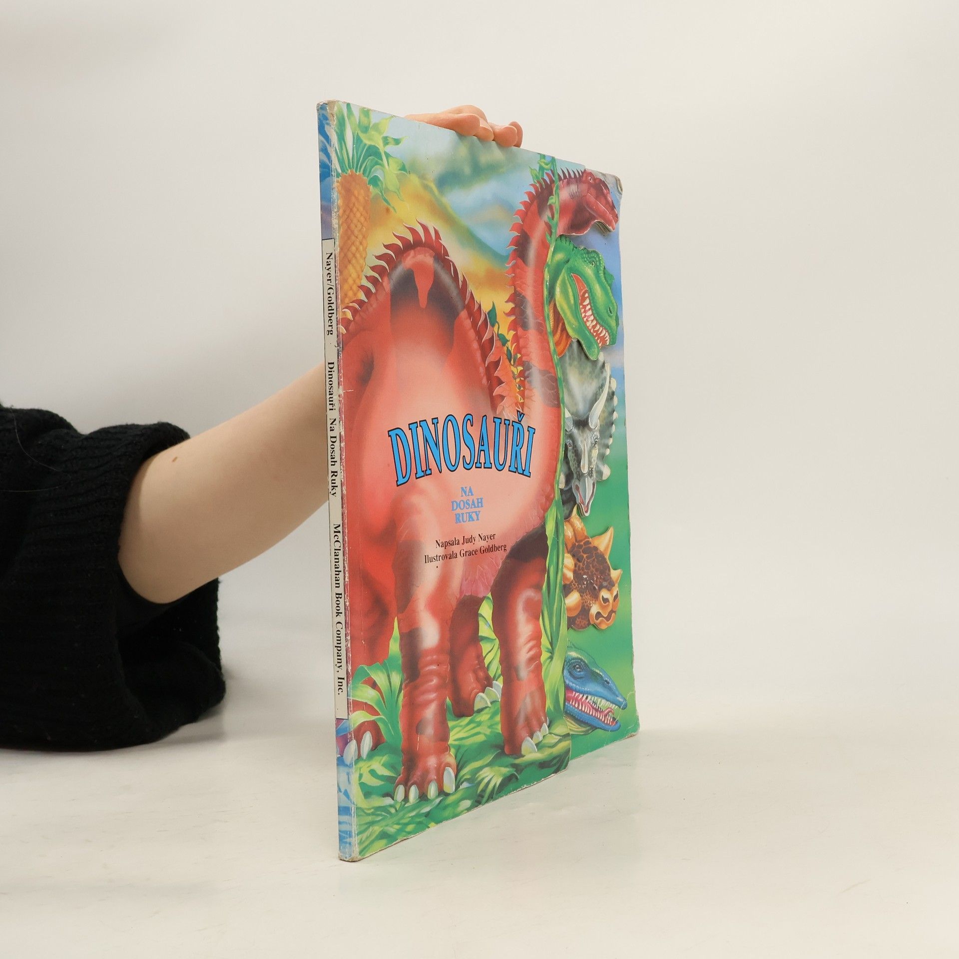 Judy Nayer Dinosauři na dosah ruky