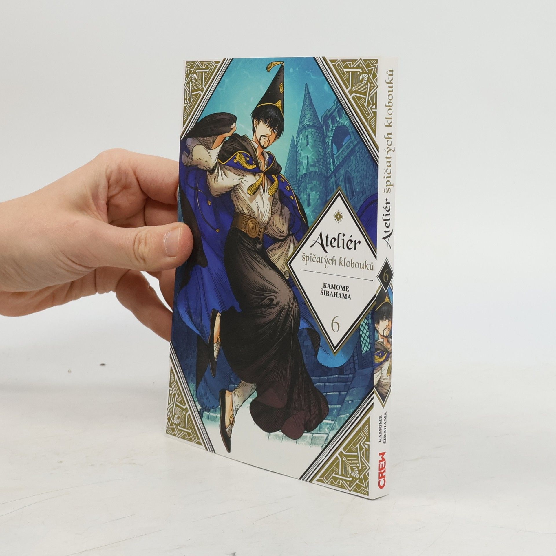 Kamome Shirahama Ateliér špičatých klobouků. 6