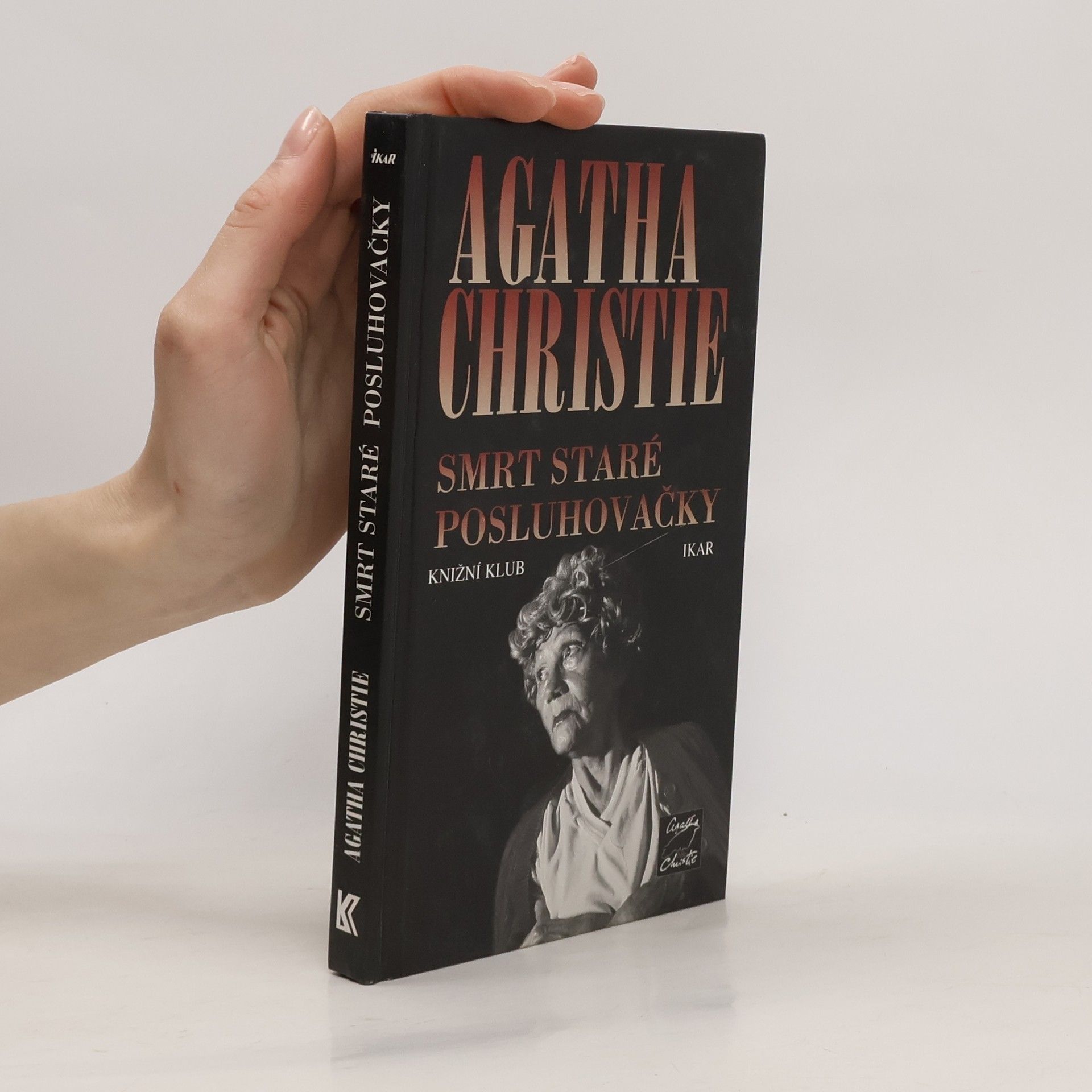 Agatha Christie Smrt staré posluhovačky