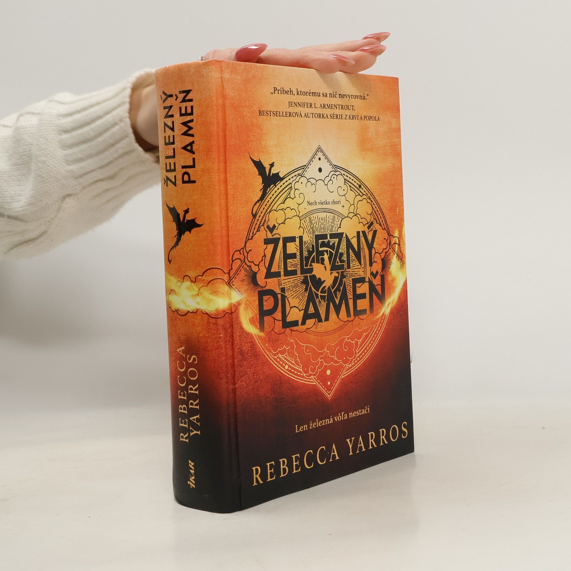 Rebecca Yarros Železný plameň