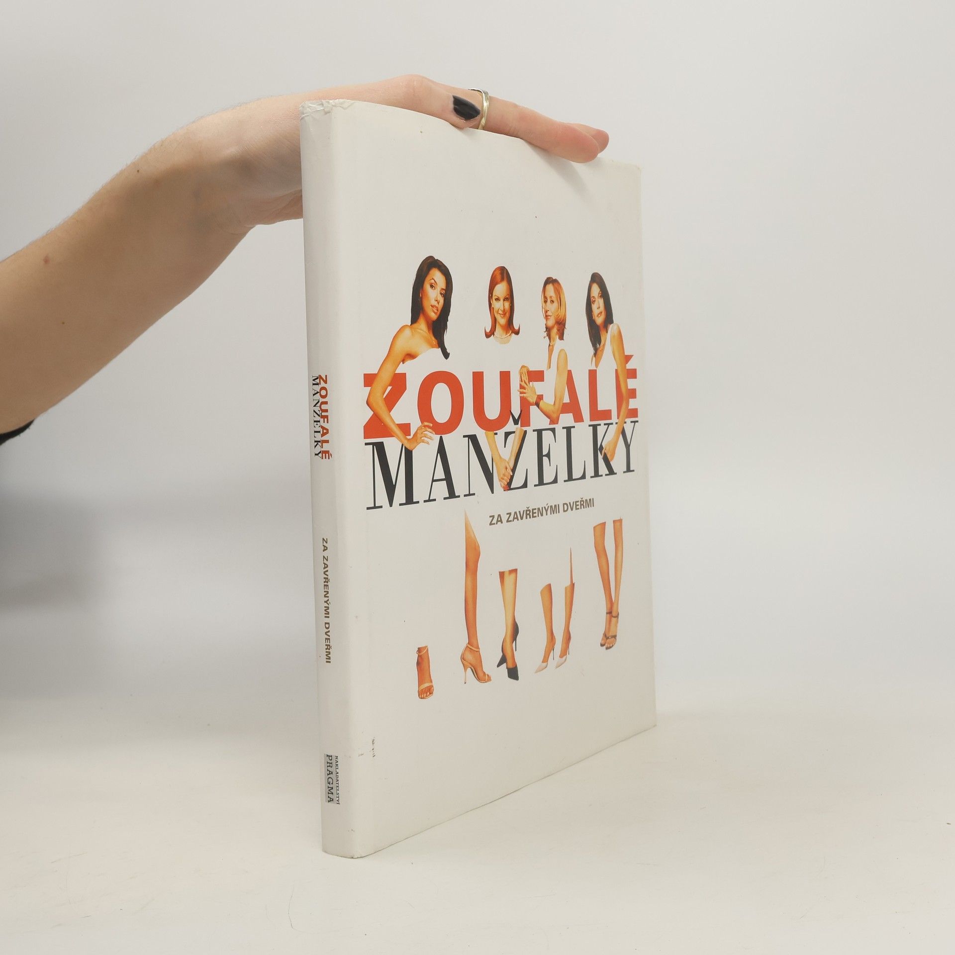 Jan Novák Zoufalé manželky: Za zavřenými dveřmi