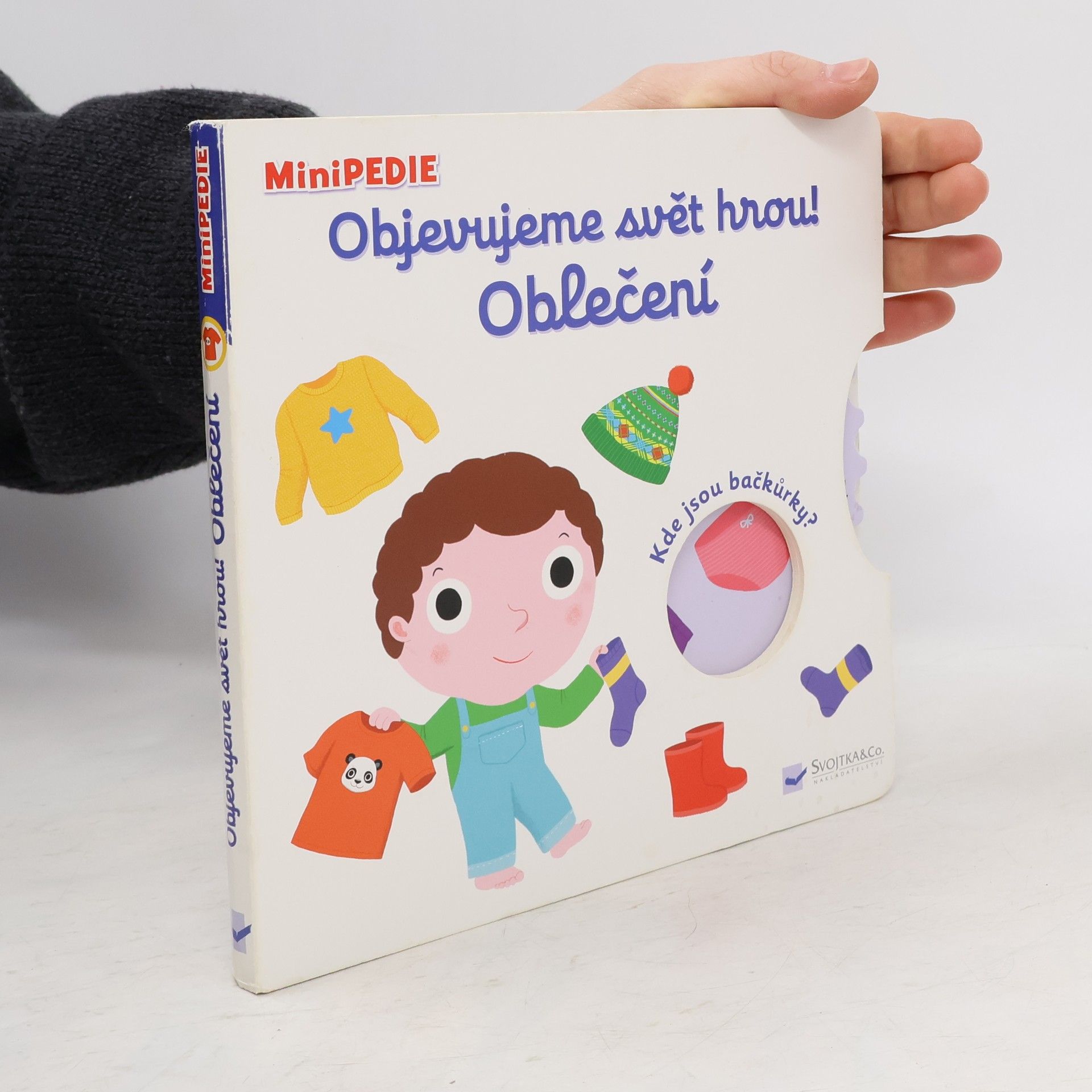 Nathalie Choux Objevujeme svět hrou! Oblečení