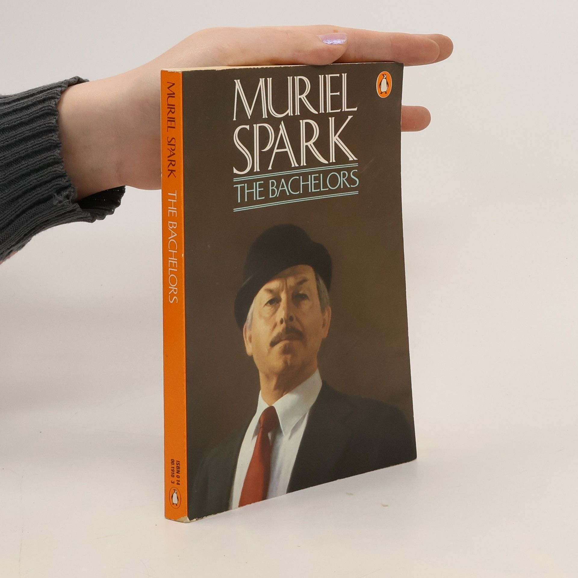 Muriel Spark The Bachelors