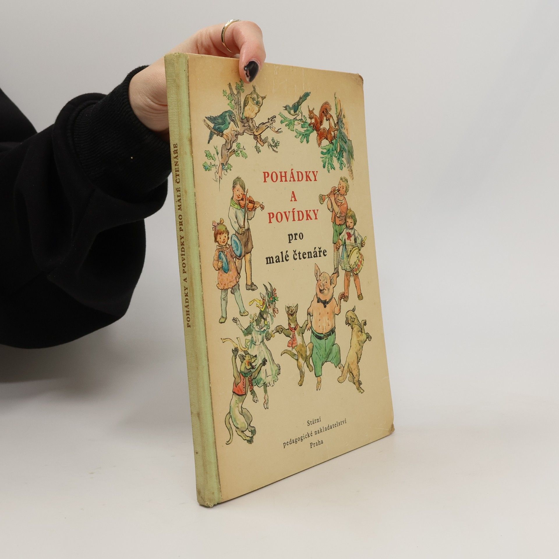Jarmila Hřebejková Pohádky a povídky pro malé čtenáře