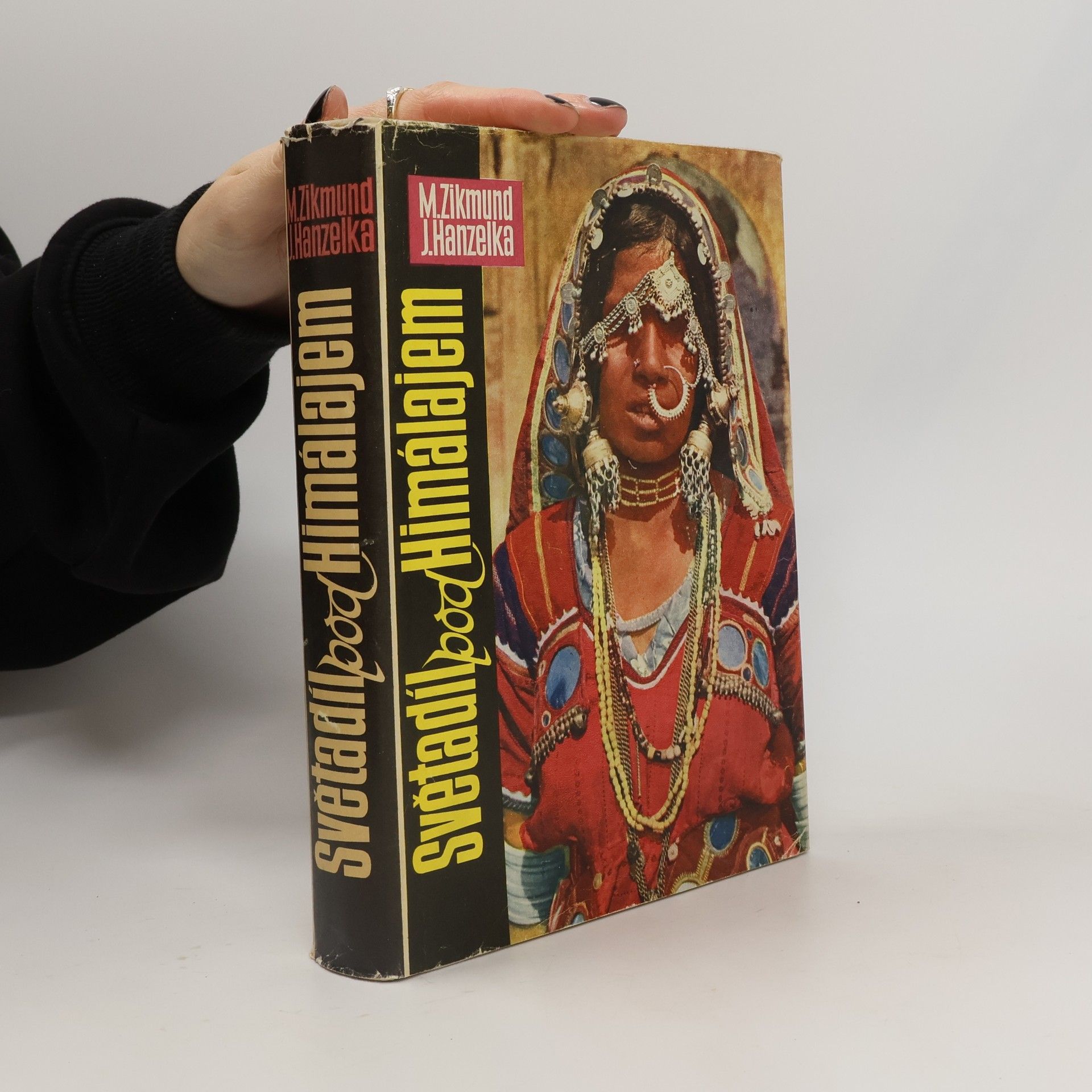 Jiří Hanzelka Světadíl pod Himálajem