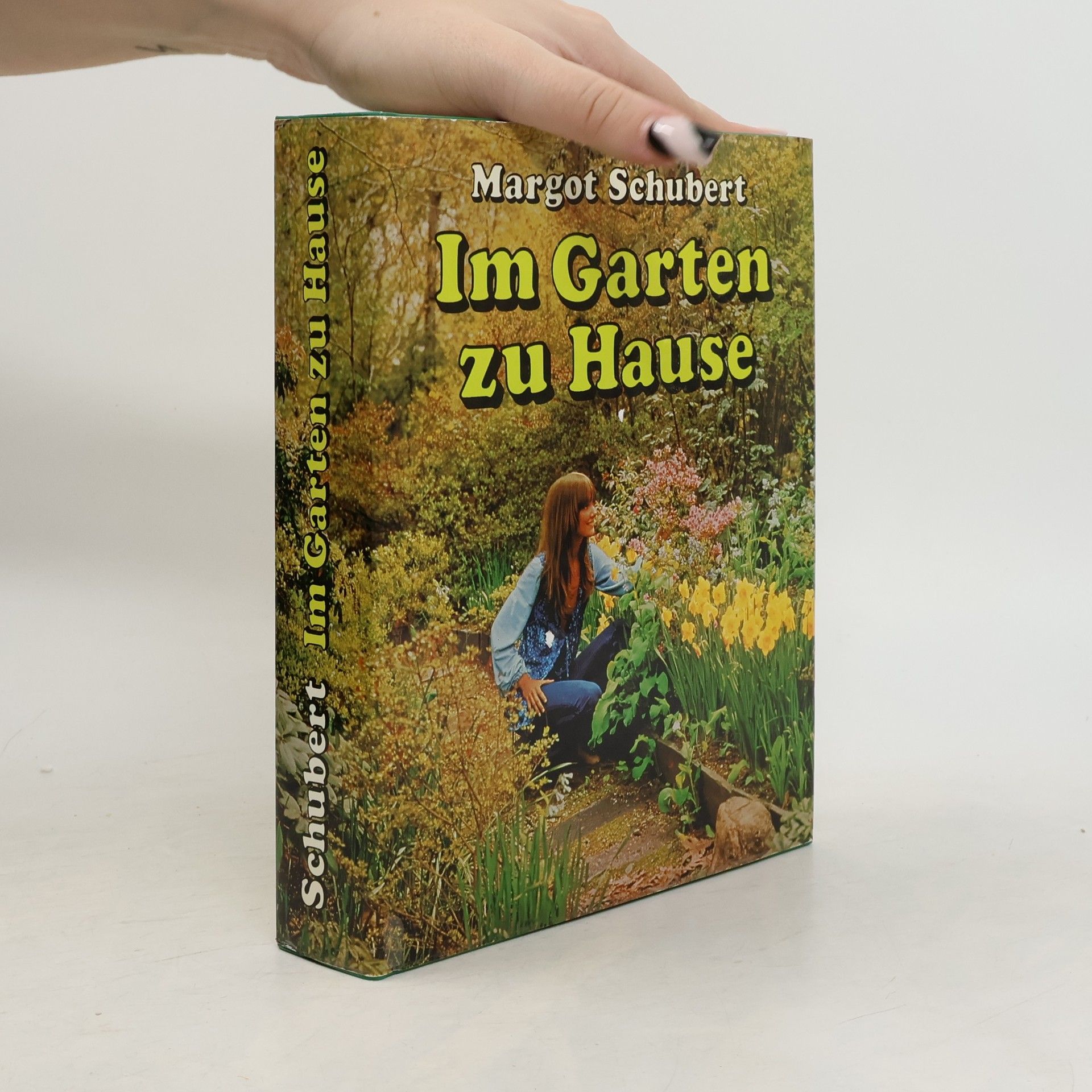 Margot Schubert Im Garten zu Hause