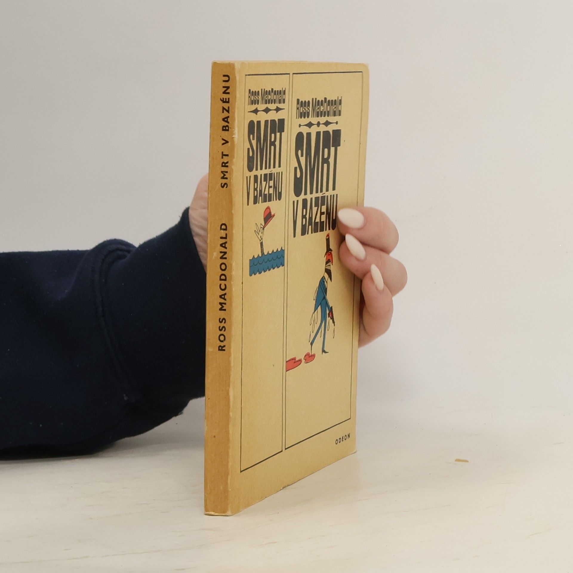 Ross Macdonald Smrt v bazénu